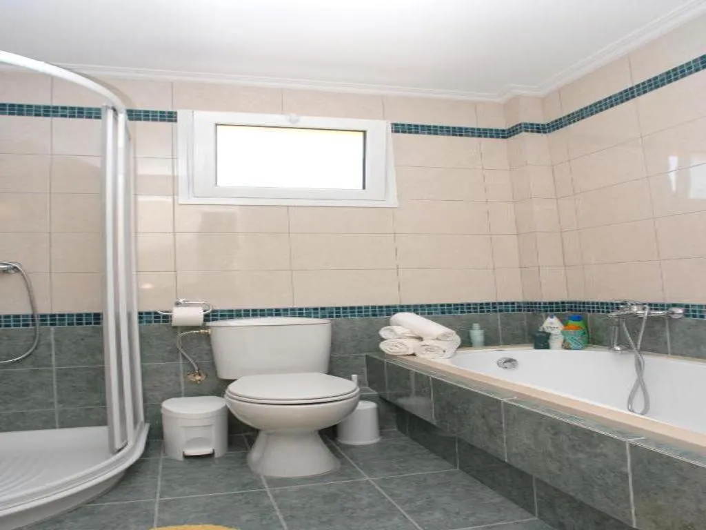 Shower in Dimitris Apartments