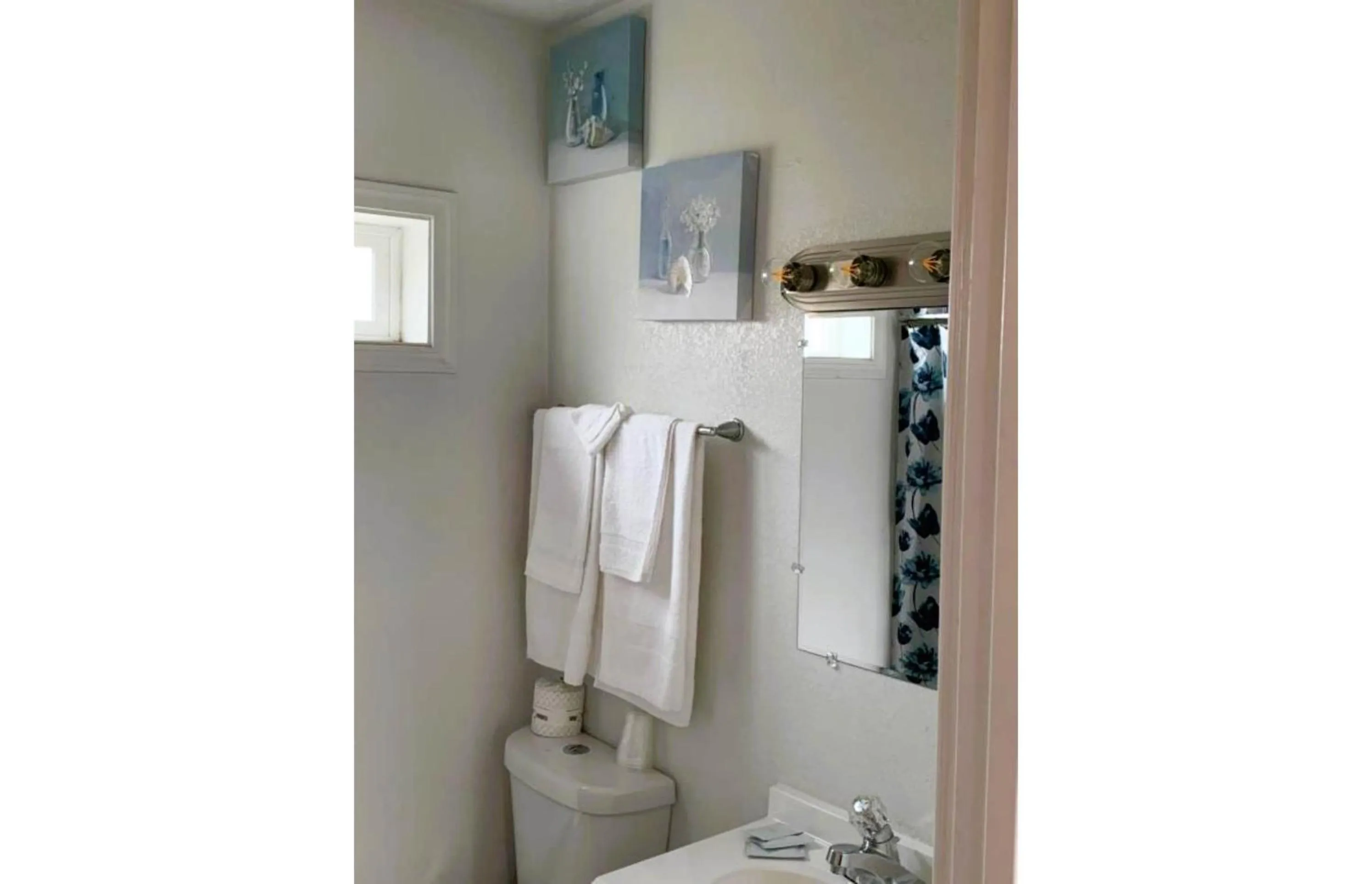 Bathroom in Royal Gateway Motel by OYO