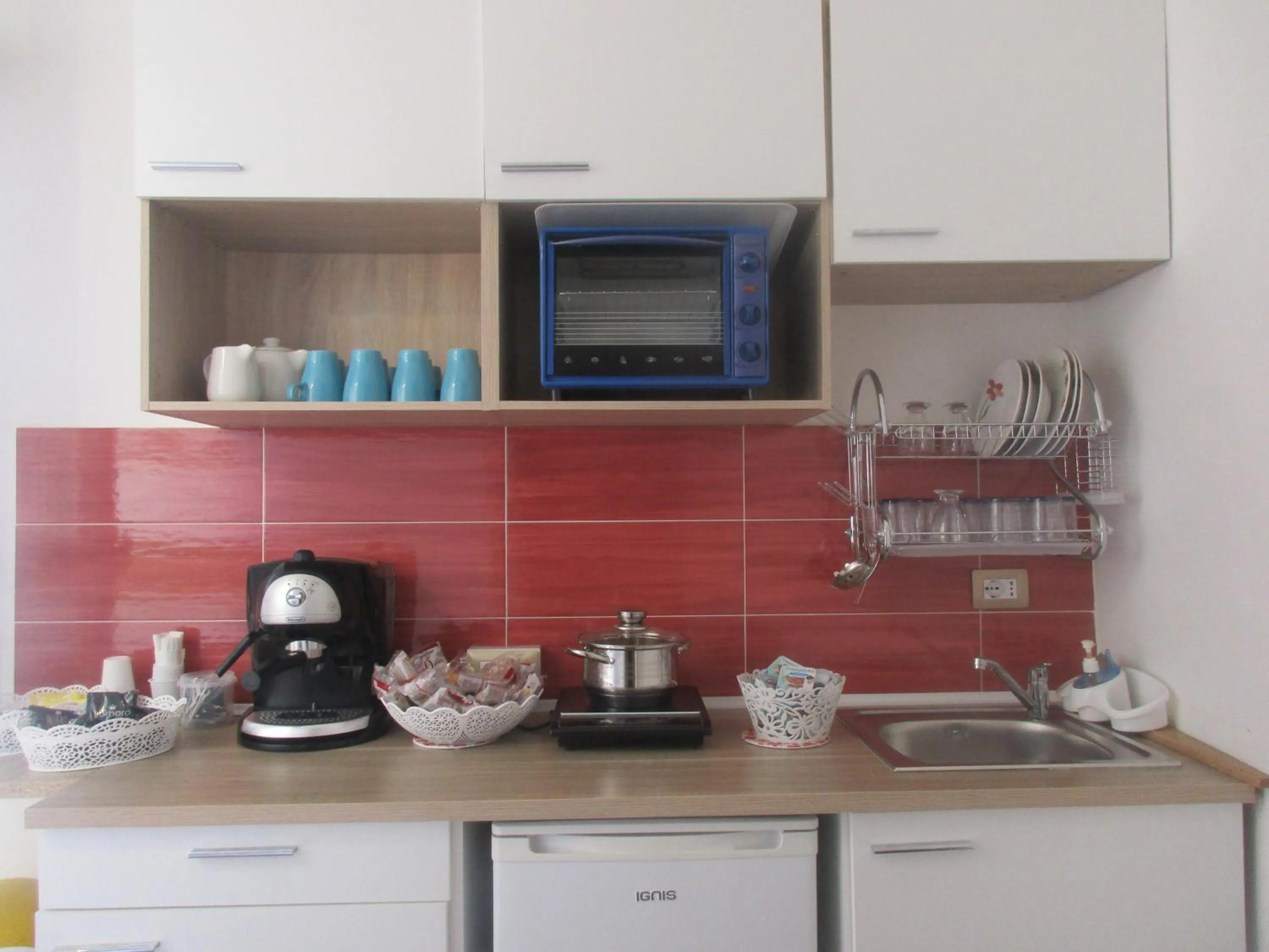 Communal kitchen in Il Borghetto