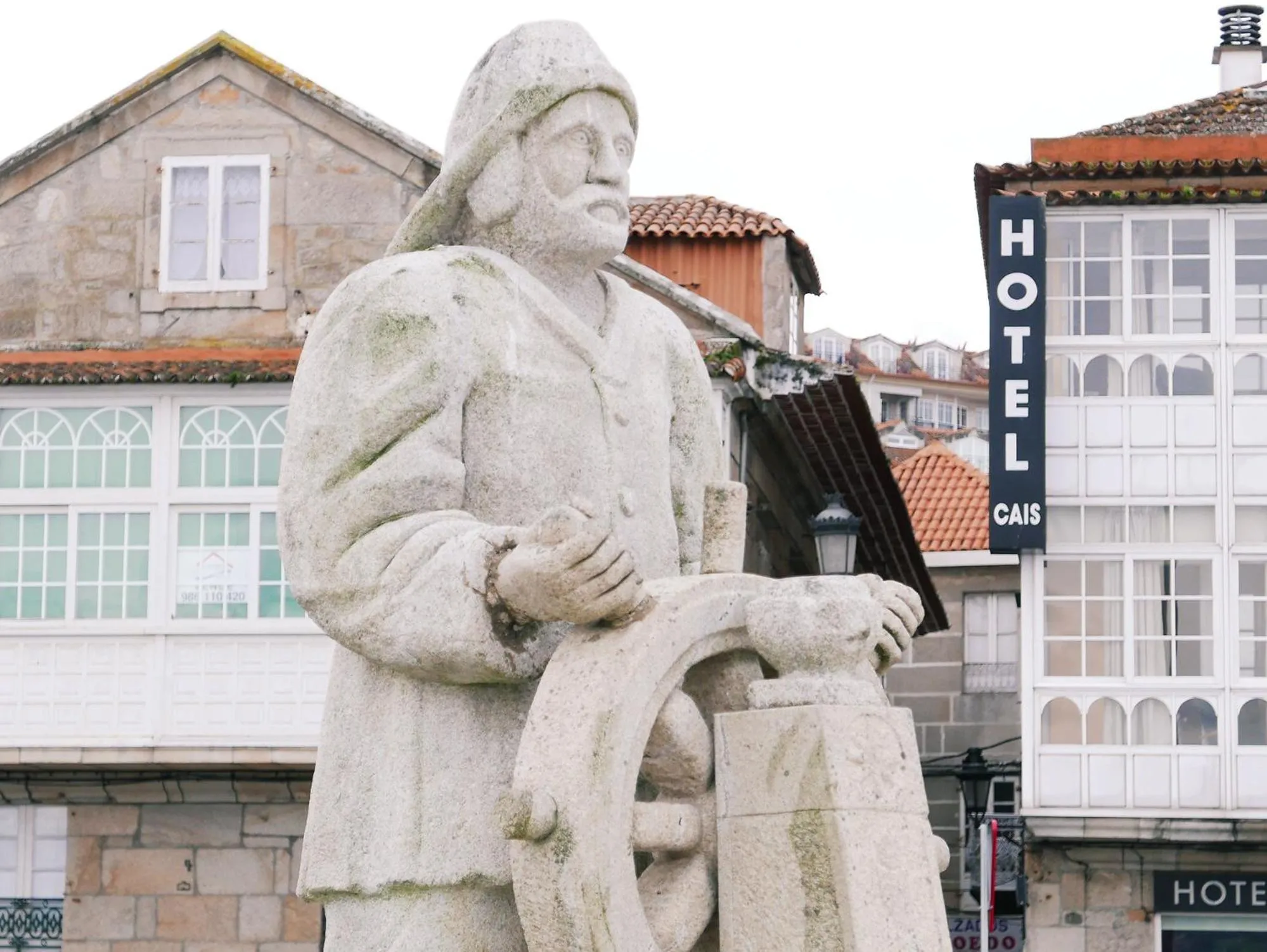 Hotel Cais