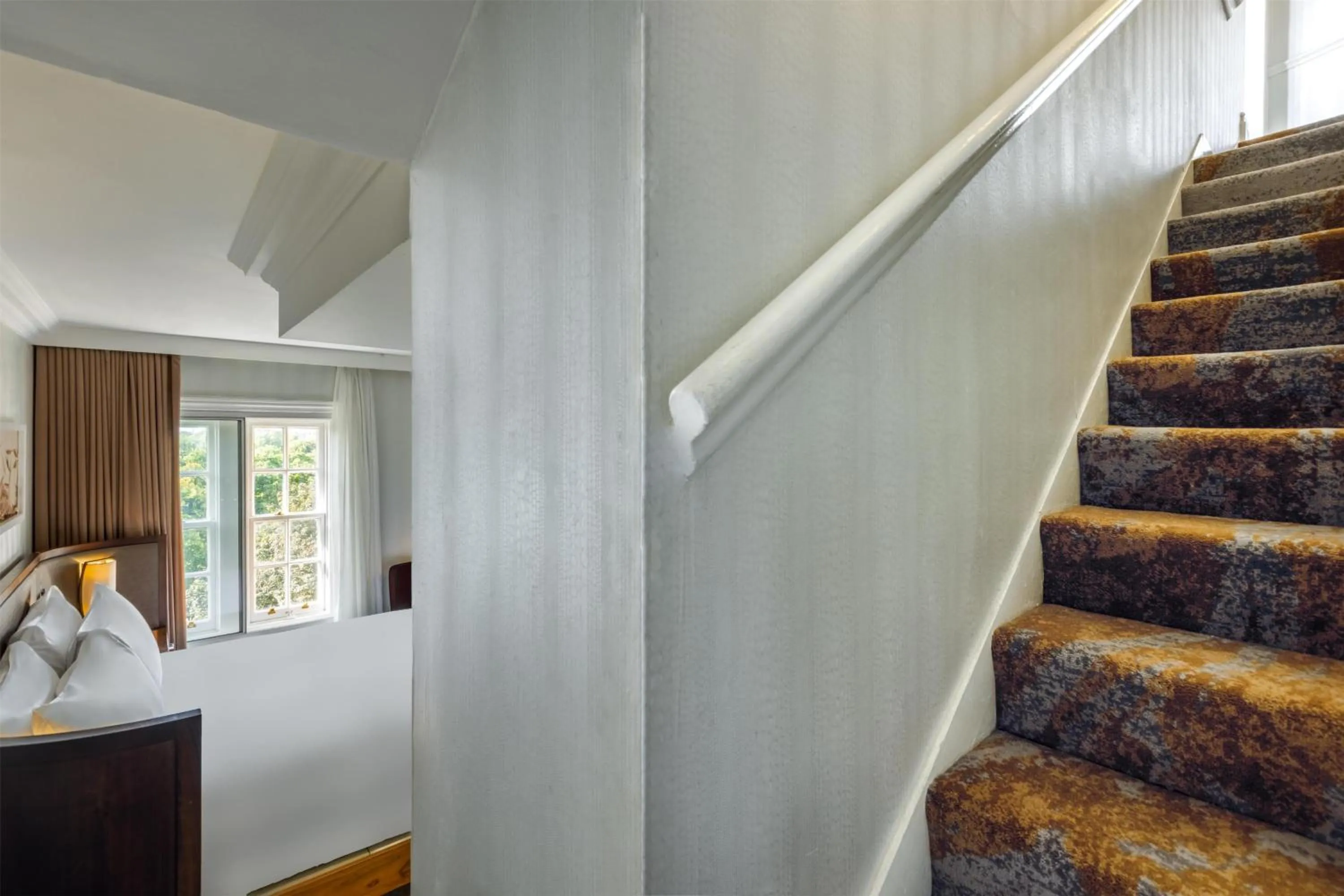 Bed in Hilton London Hyde Park