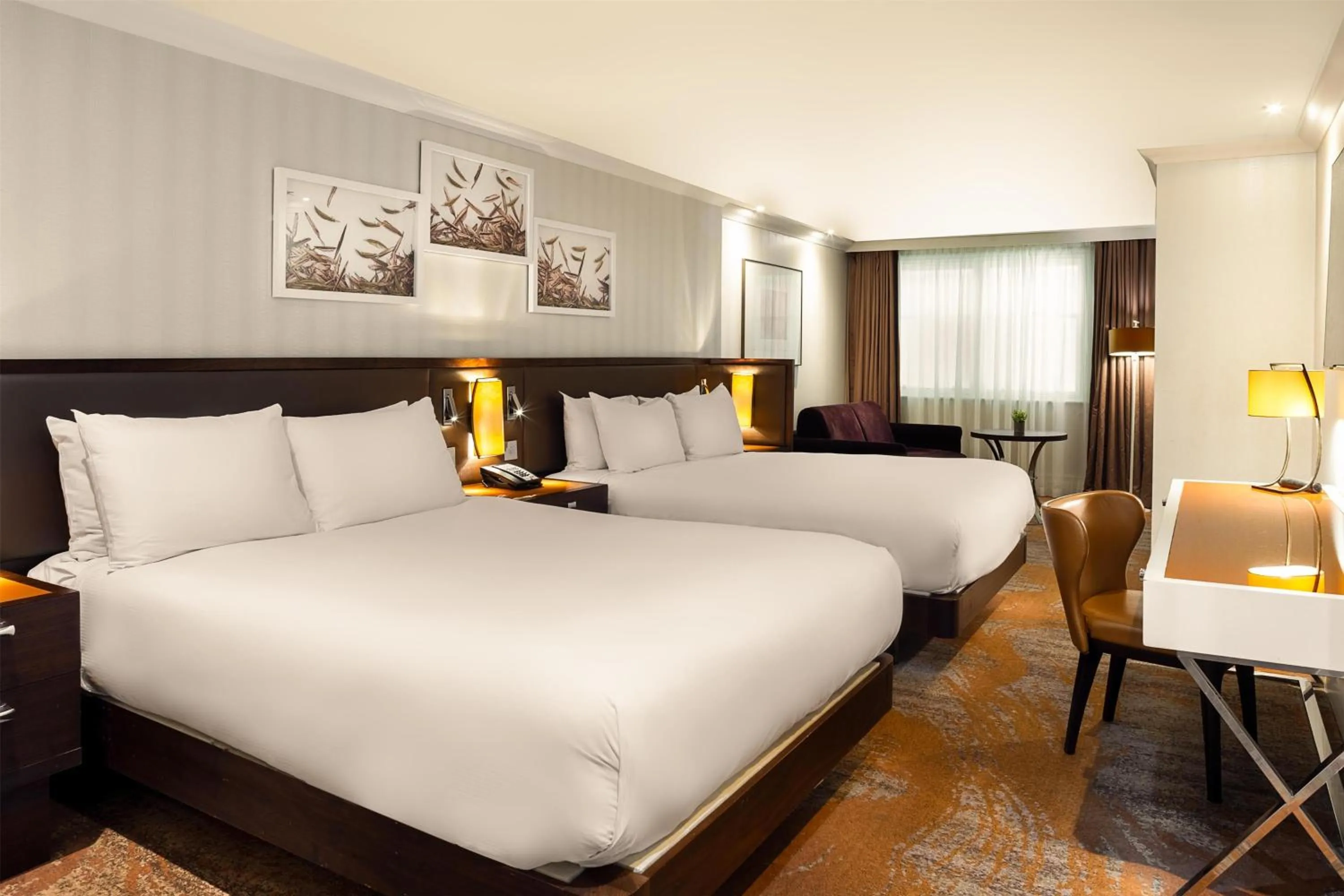 Bedroom, Bed in Hilton London Hyde Park