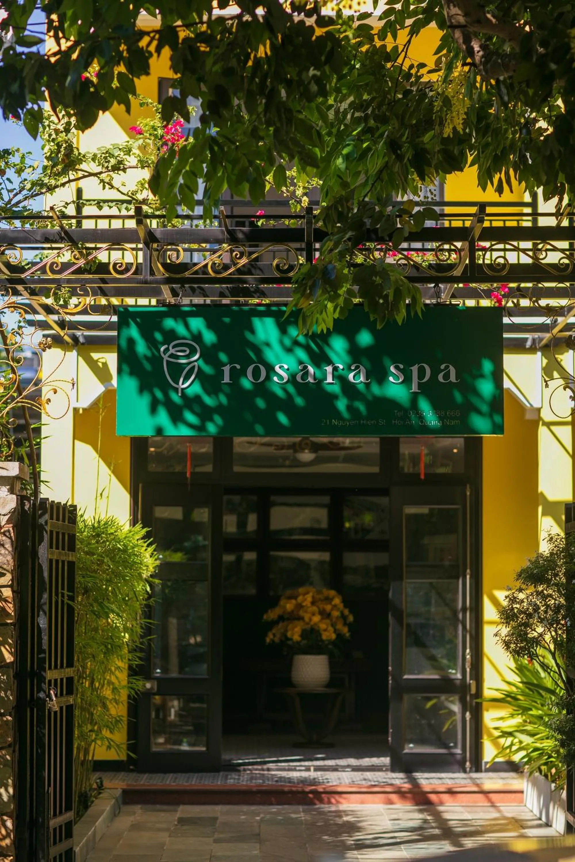 Facade/entrance in Hoi An Golden Holiday Villa