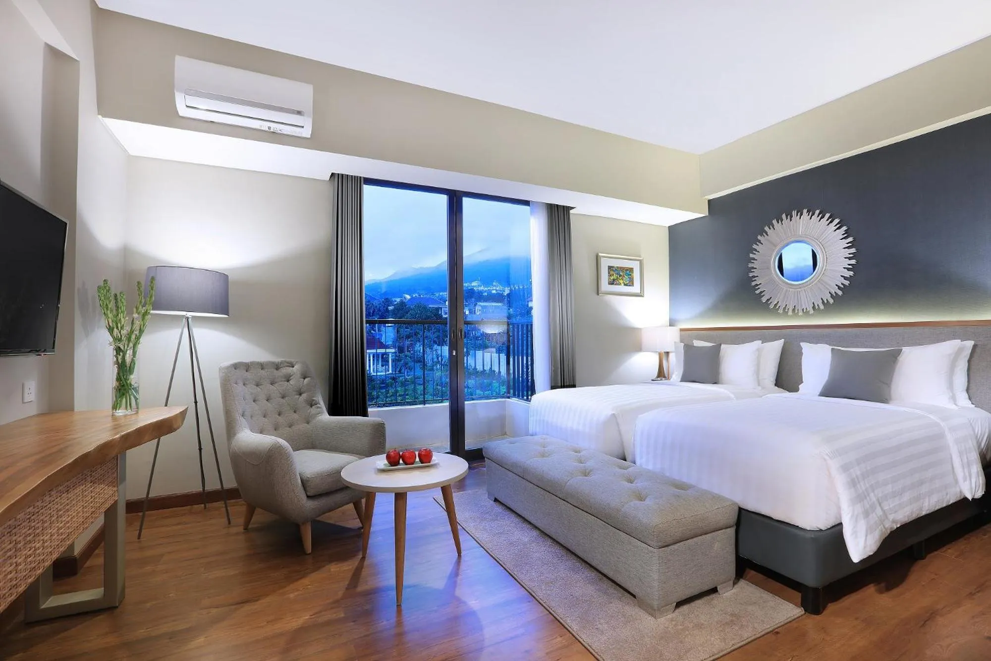 Photo of the whole room in Aston Inn Batu