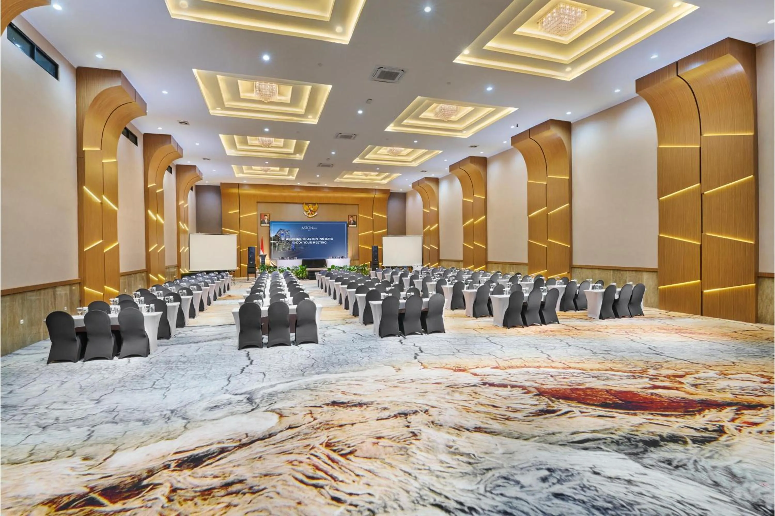 Meeting/conference room in Aston Inn Batu