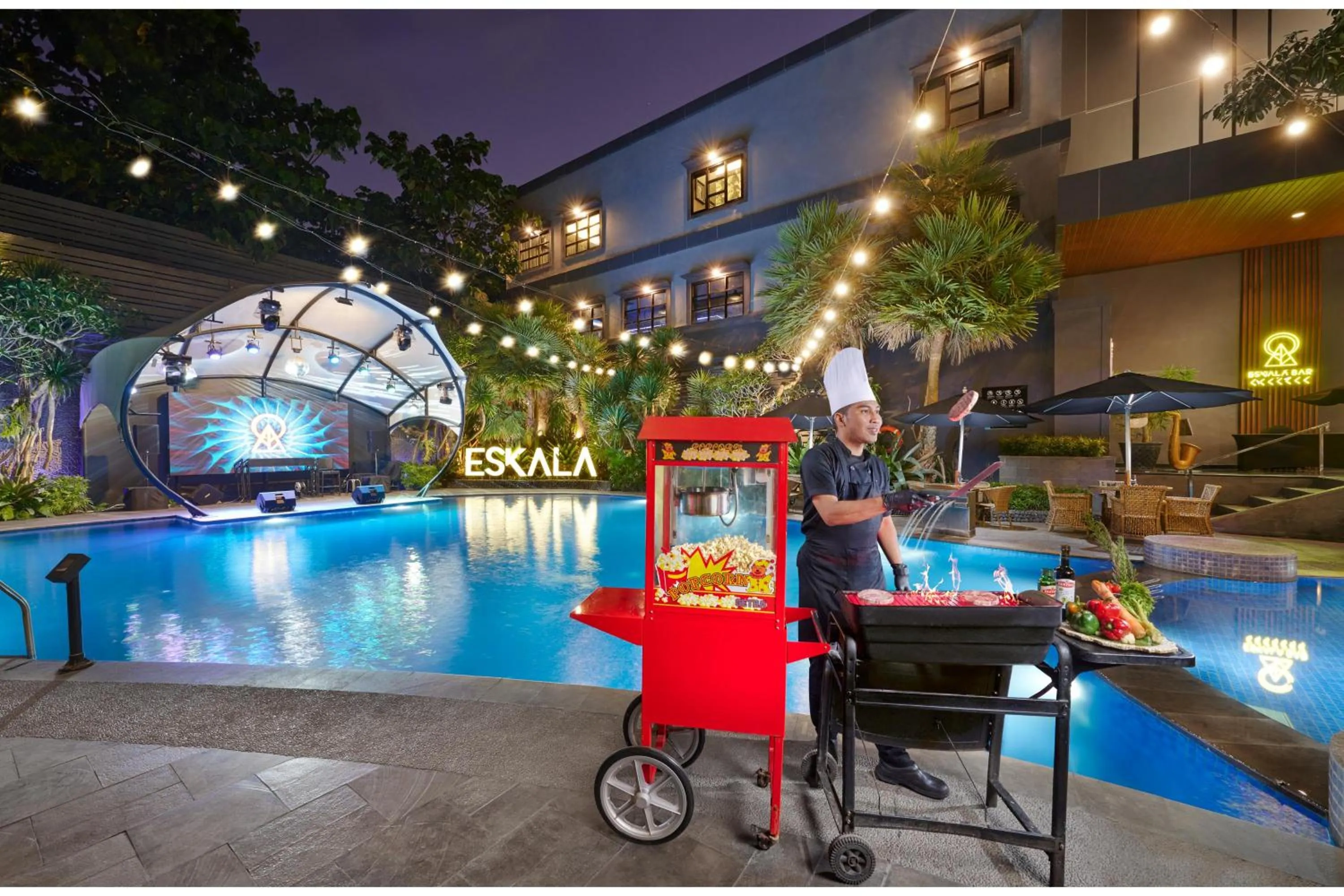 Swimming pool in Aston Inn Batu