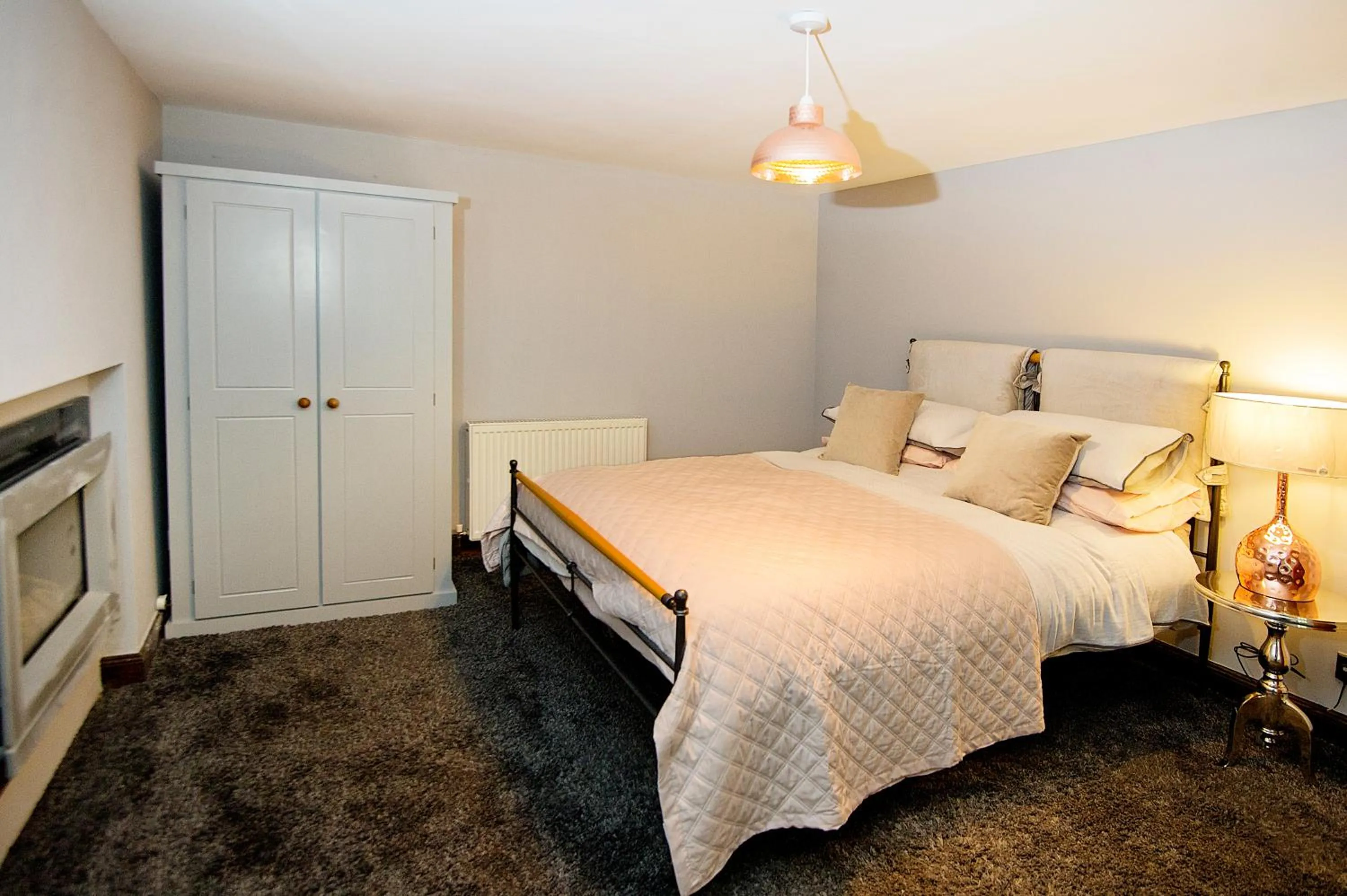 Photo of the whole room, Bed in The Falls Of Dochart Inn