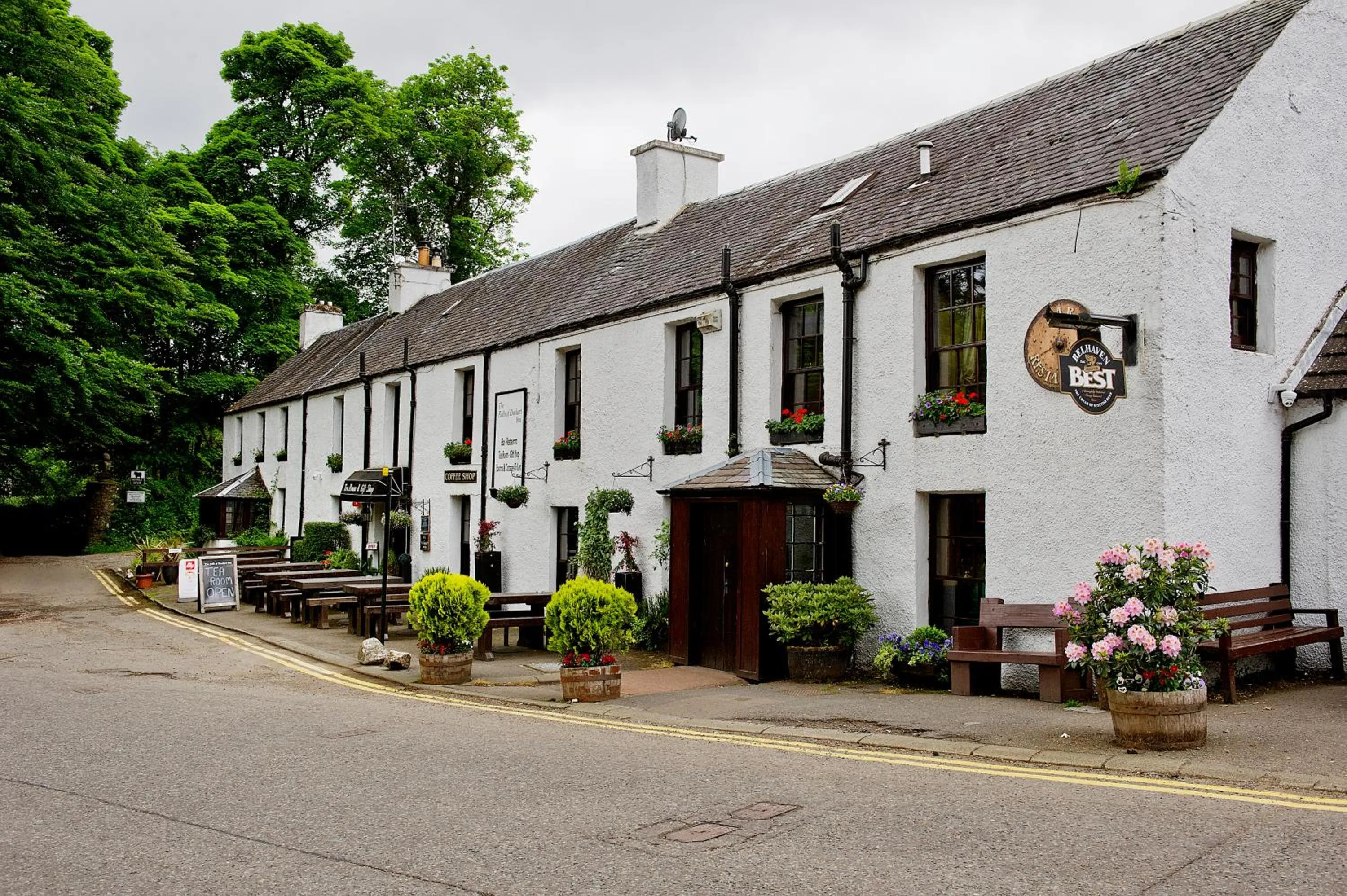 Property building in The Falls Of Dochart Inn