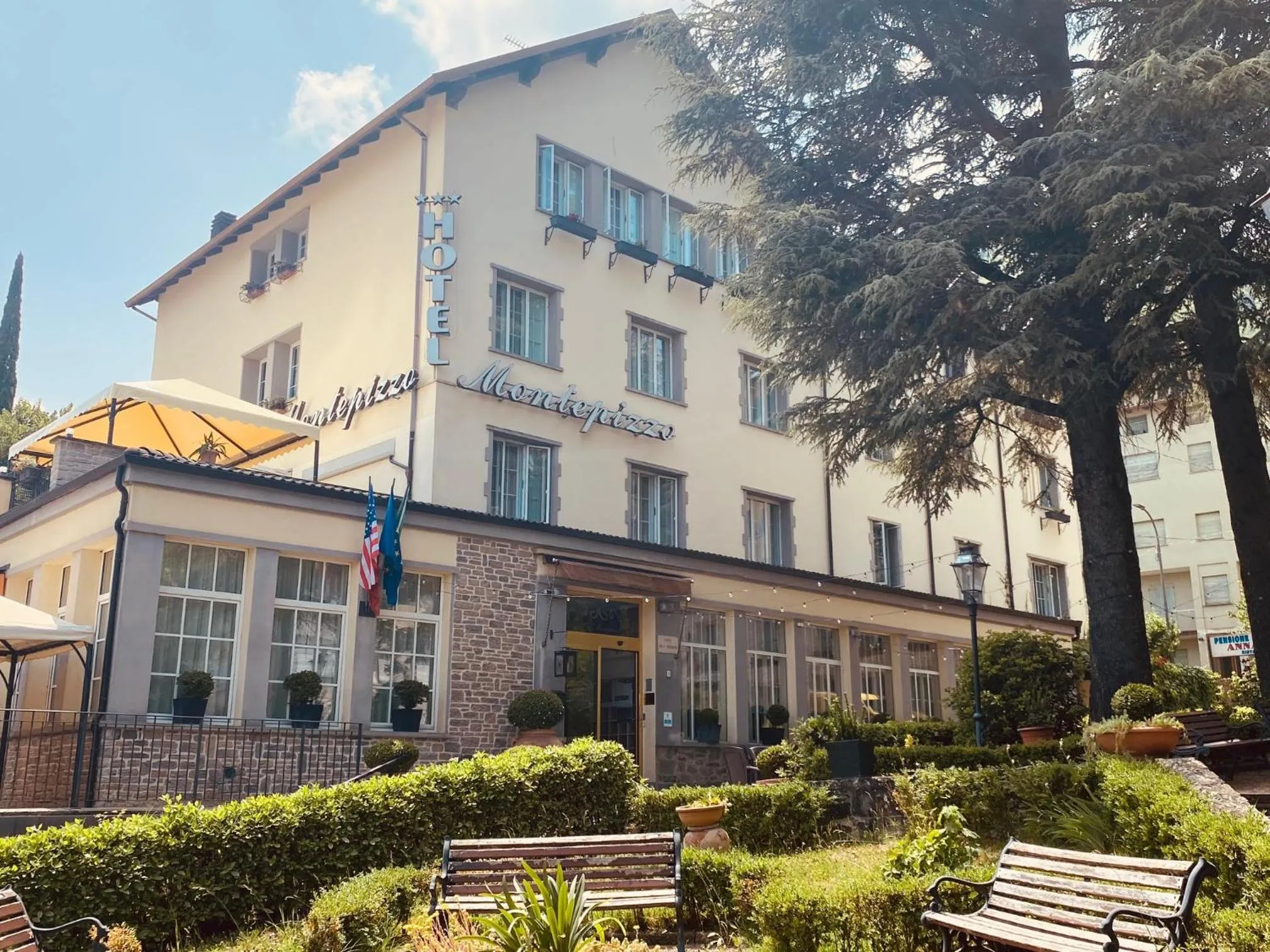 Property building in Hotel Montepizzo