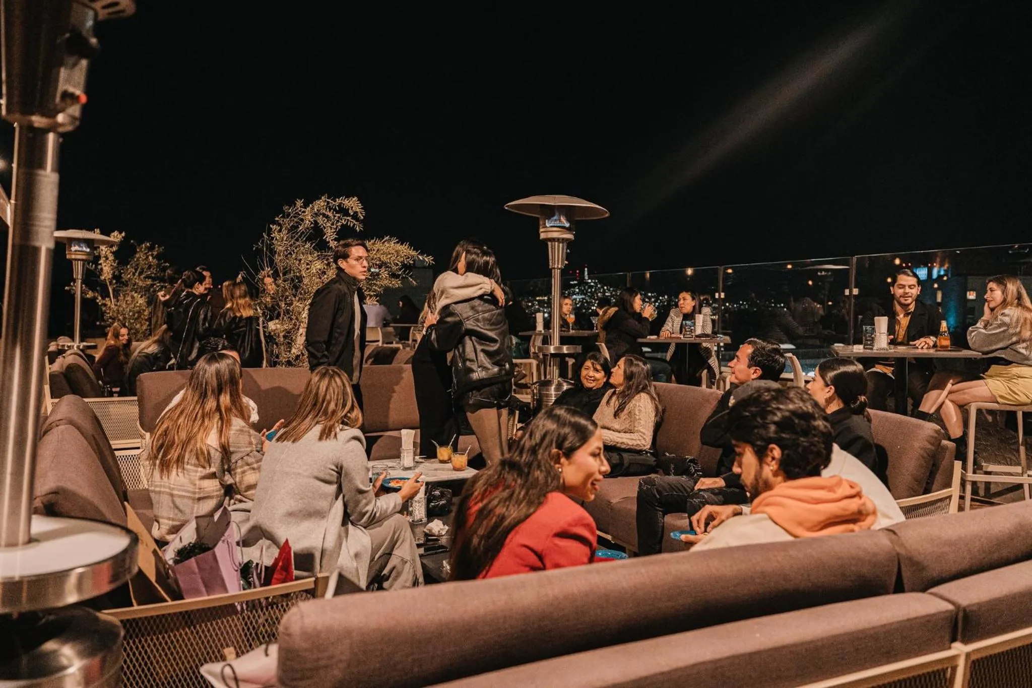 Restaurant/places to eat in Hotel Indigo Guadalajara Expo by IHG