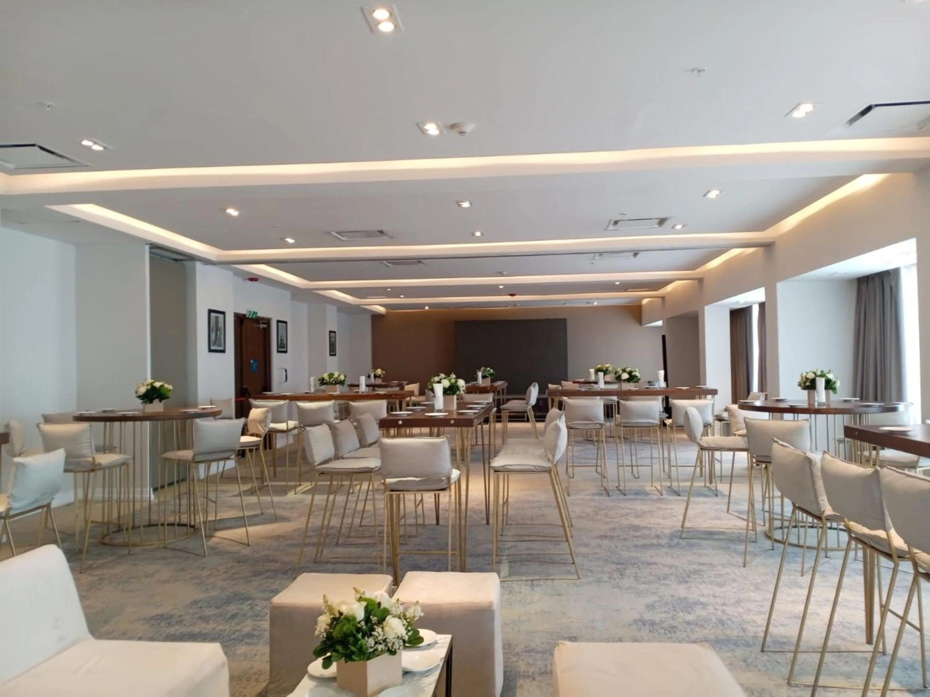 Meeting/conference room in Hotel Indigo Guadalajara Expo by IHG