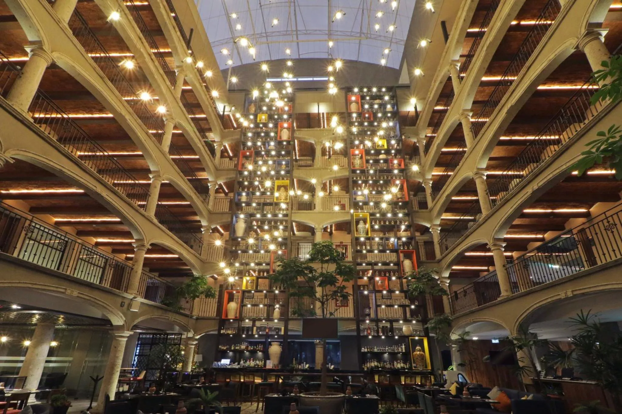 Restaurant/places to eat in Hotel Indigo Guadalajara Expo by IHG