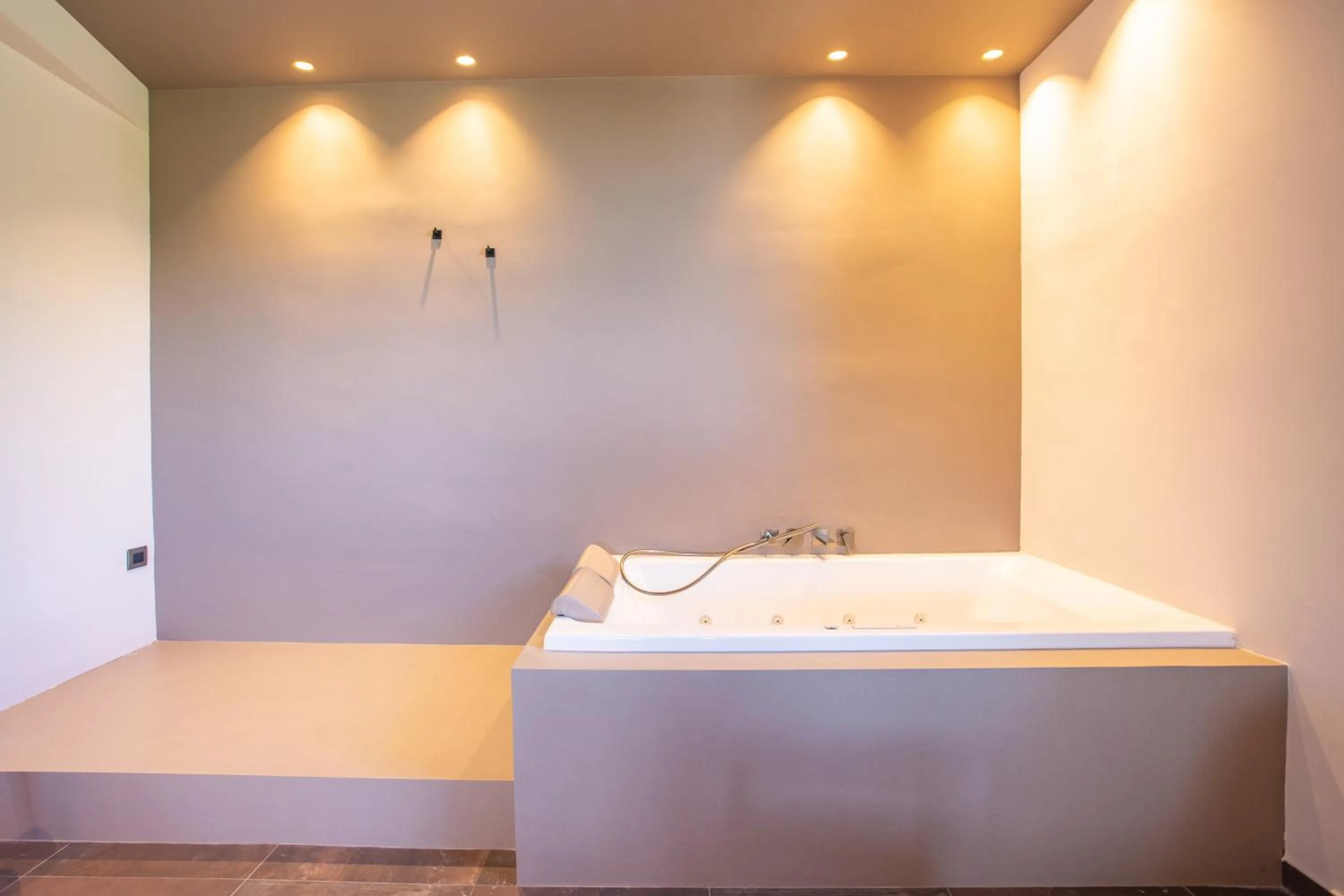 Bath in Park Hotel Bellavista