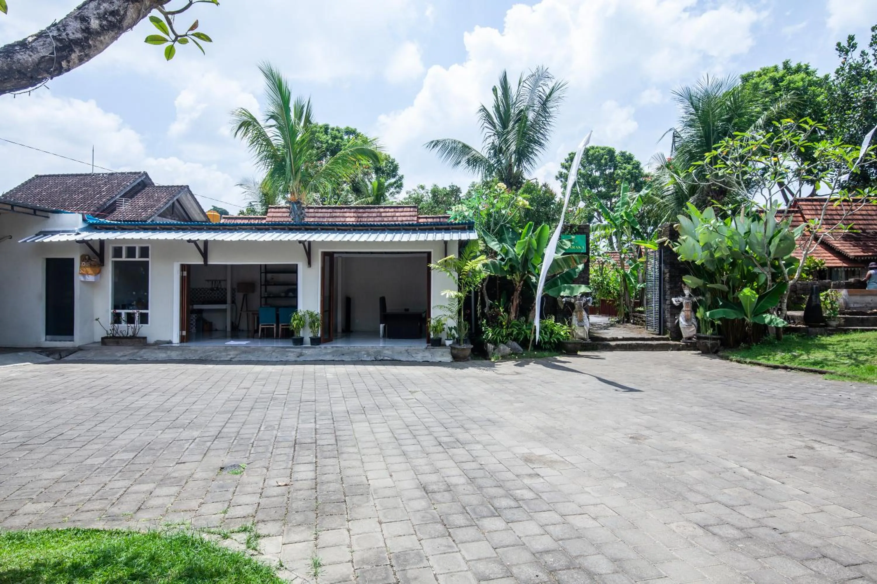 Parking in Outpost Ubud Bungalows