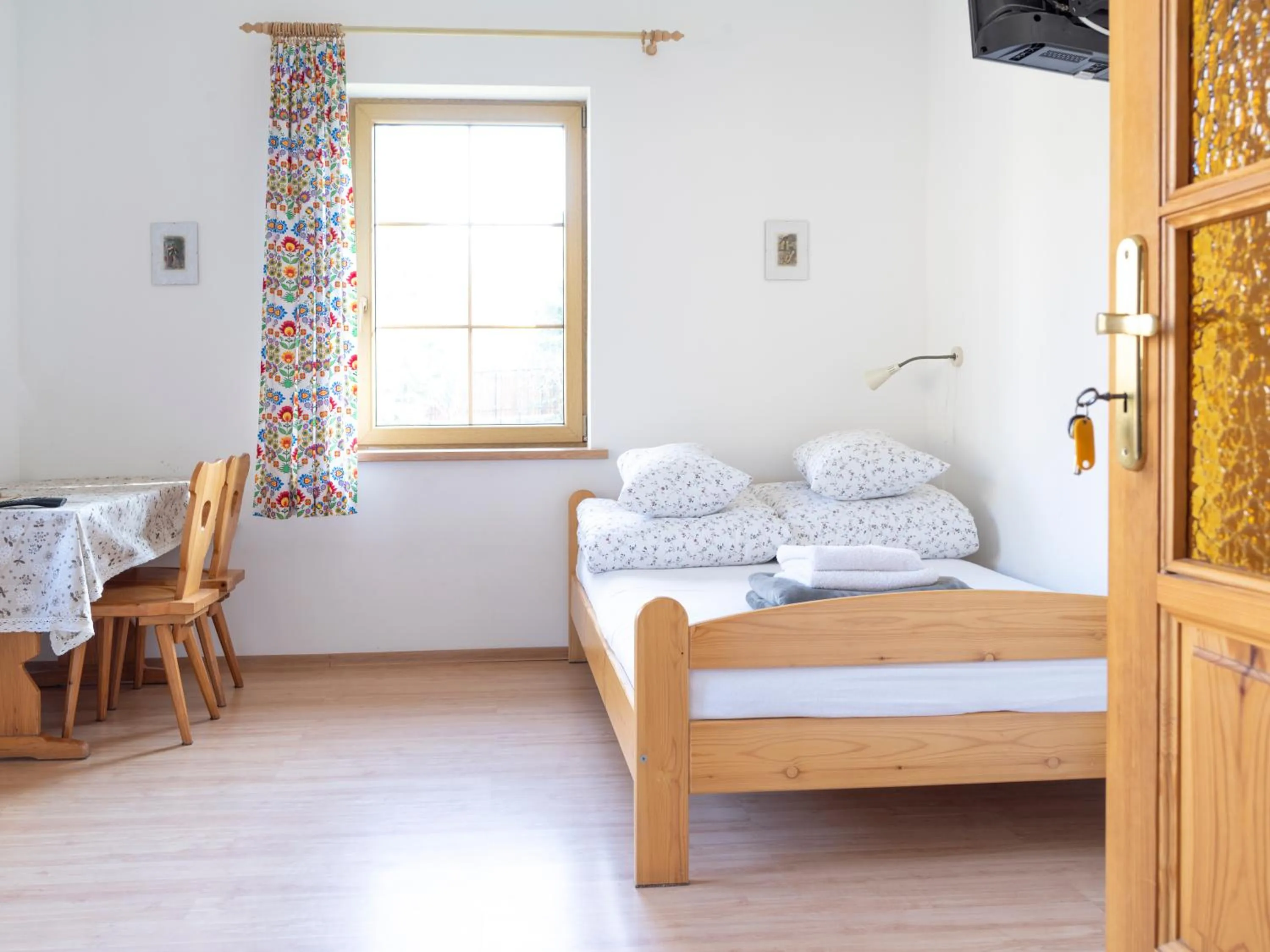 Photo of the whole room, Bed in Willa Ślimakówka