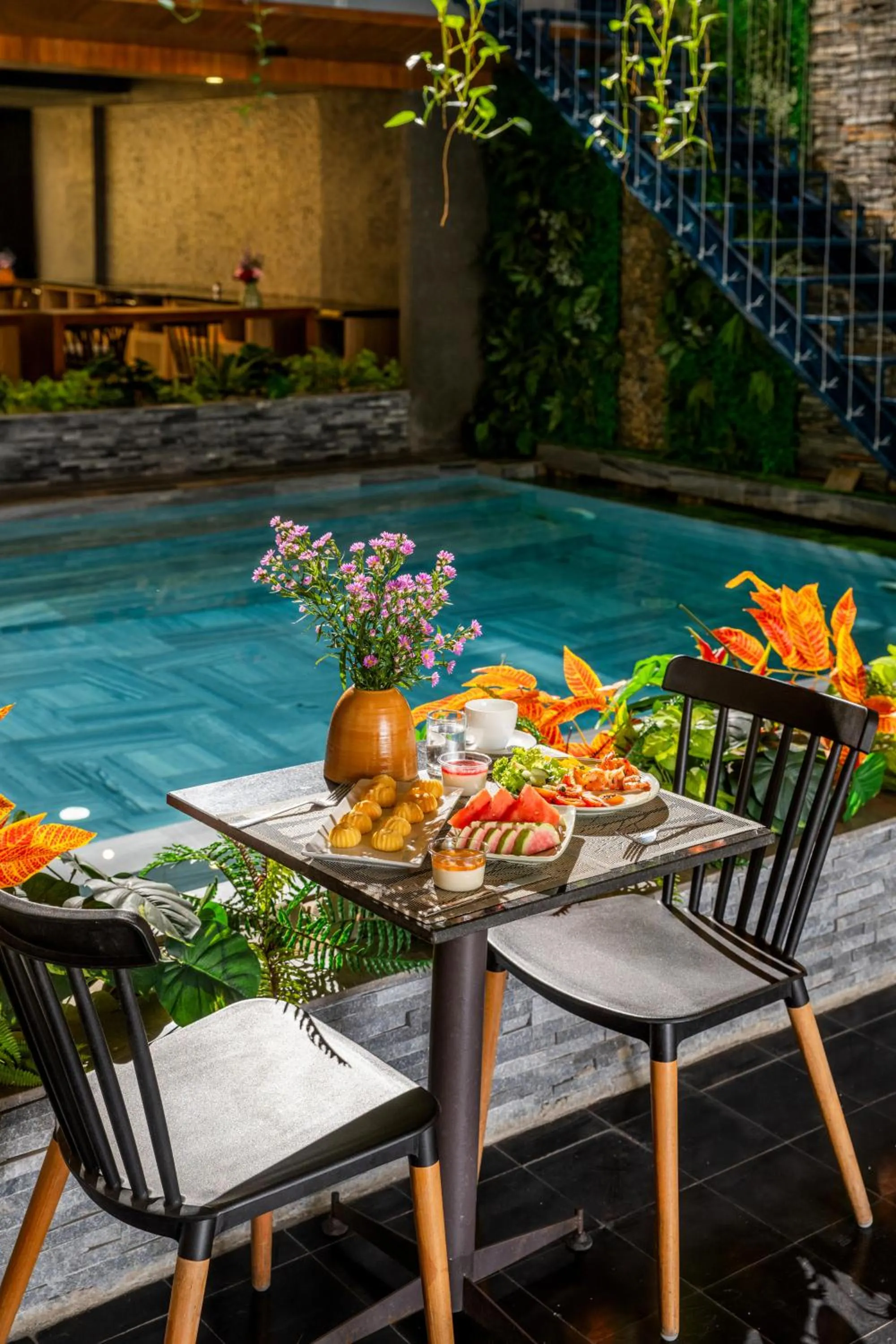 Day in Lahome Boutique Villa and Apartment