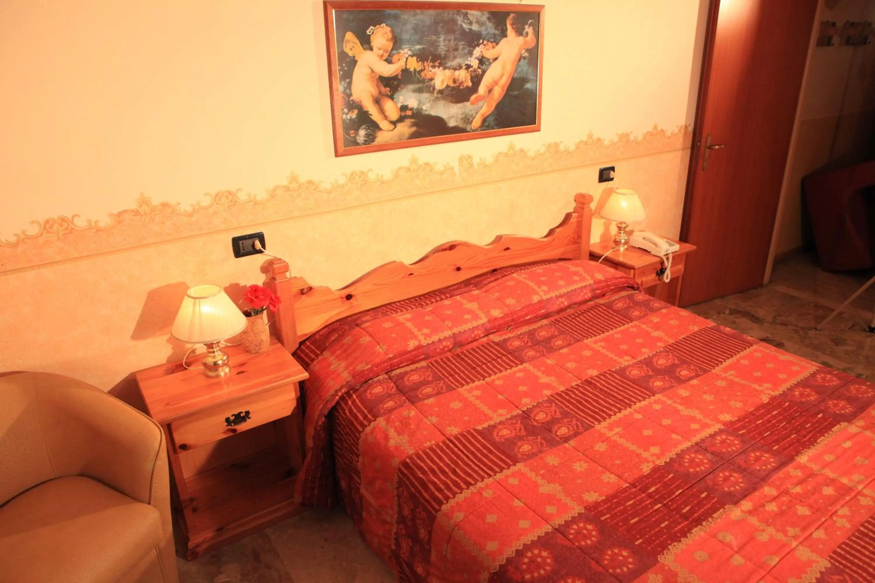 Bedroom, Bed in Hotel Centrale