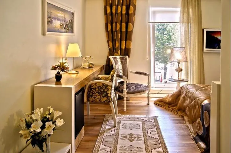 Bed in Hotel Gelibolu