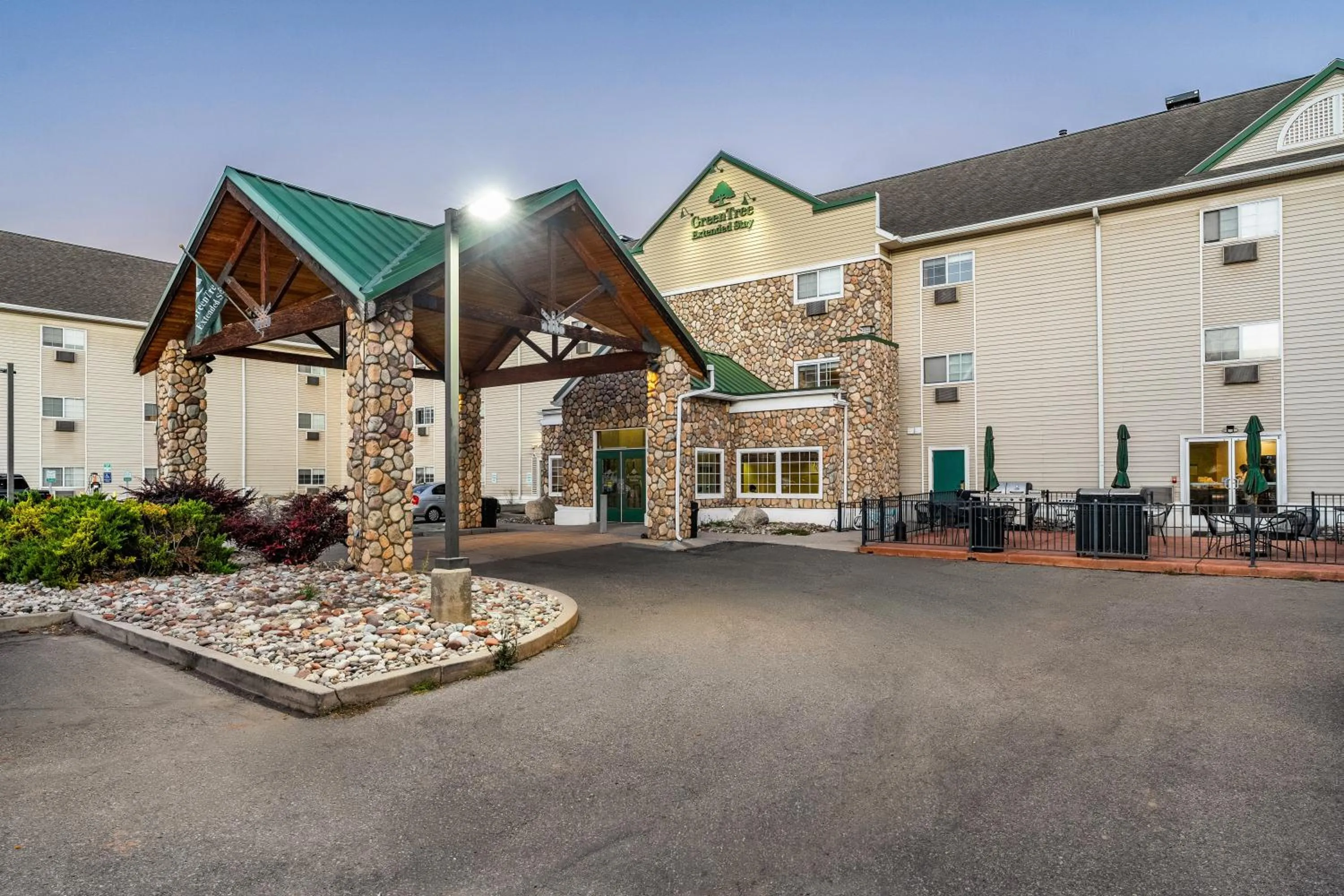 Property building in GreenTree Suites Eagle / Vail Valley