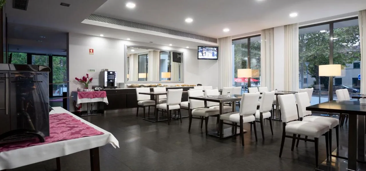 Breakfast in Primavera Perfume Hotel