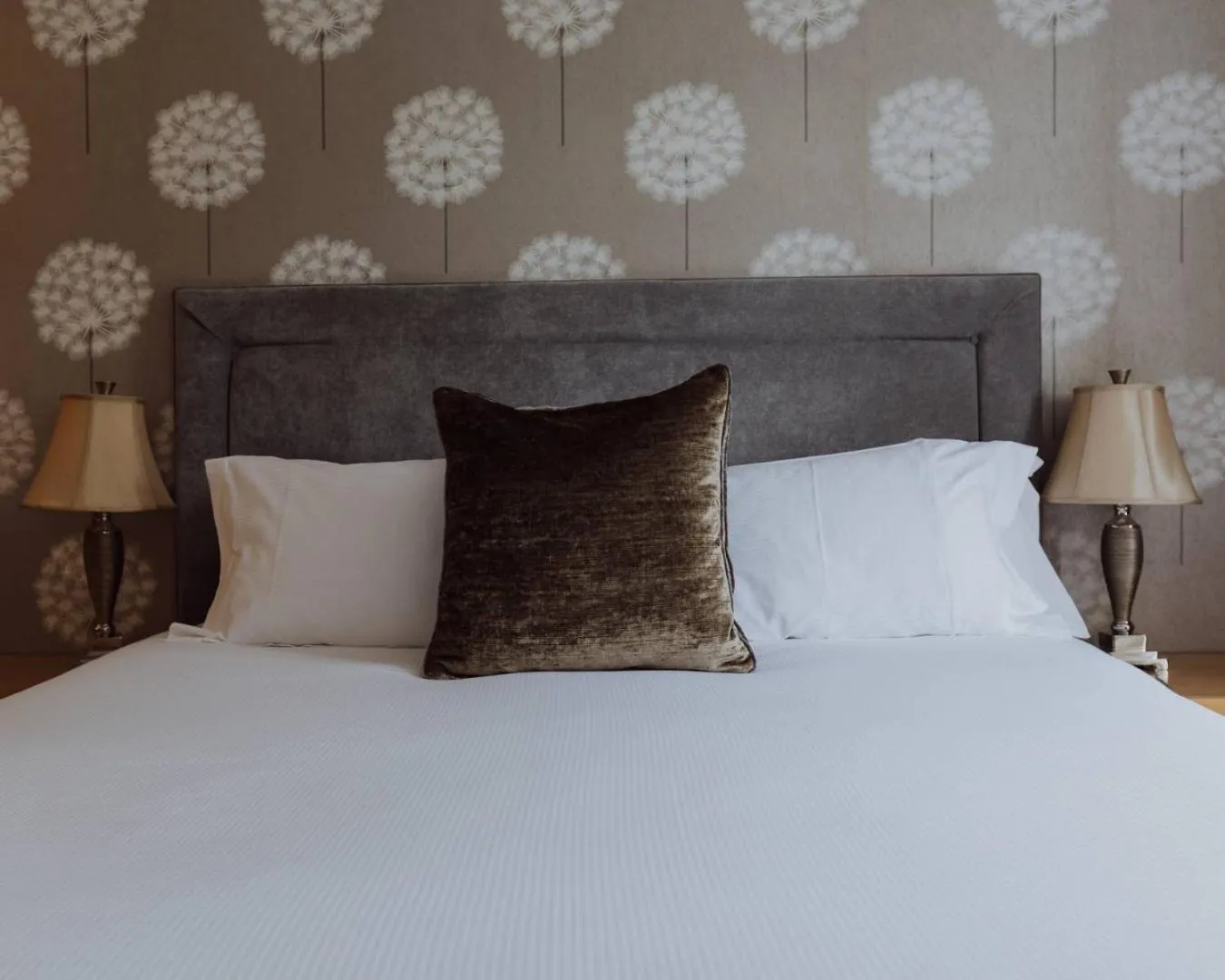 Bedroom, Bed in Lyzzick Hall Hotel