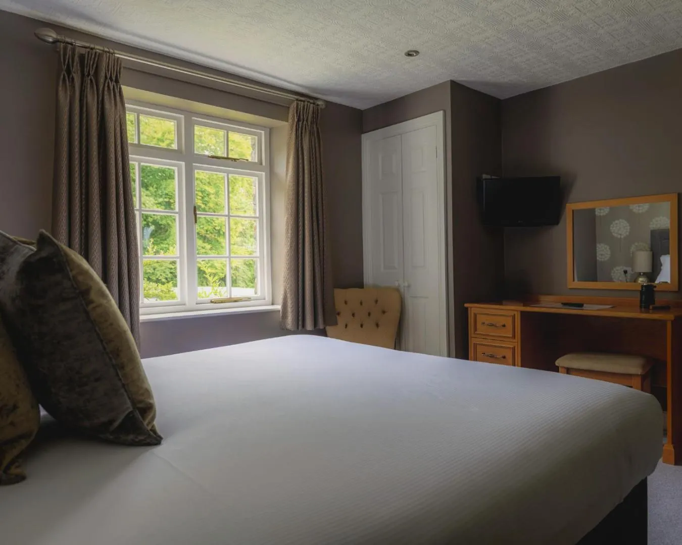 Bedroom, Bed in Lyzzick Hall Hotel