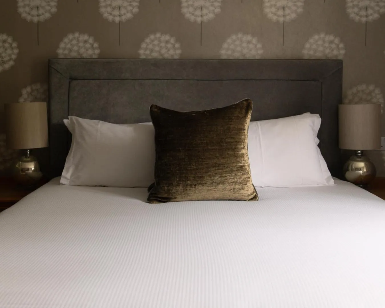 Bedroom, Bed in Lyzzick Hall Hotel