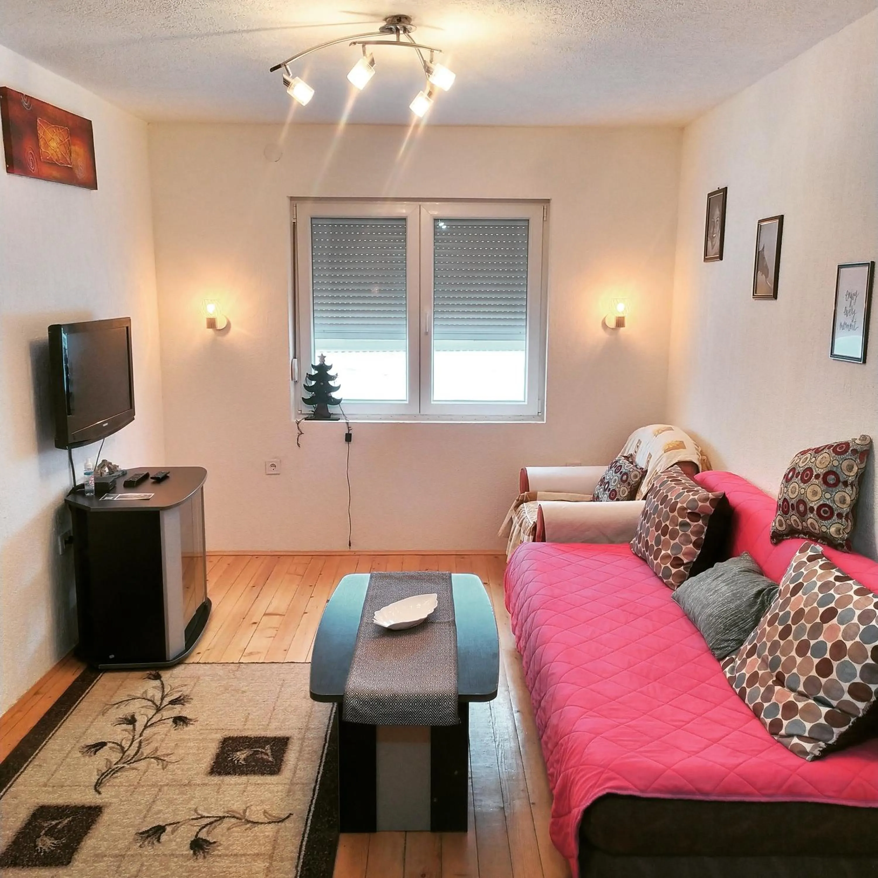 Two-Bedroom Apartment in Apartmani Božana Vojinović