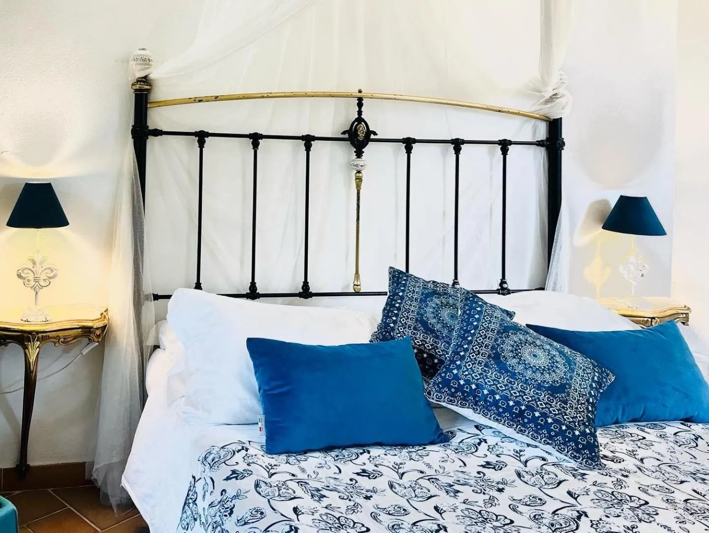 Bed in Barocchetto Romano