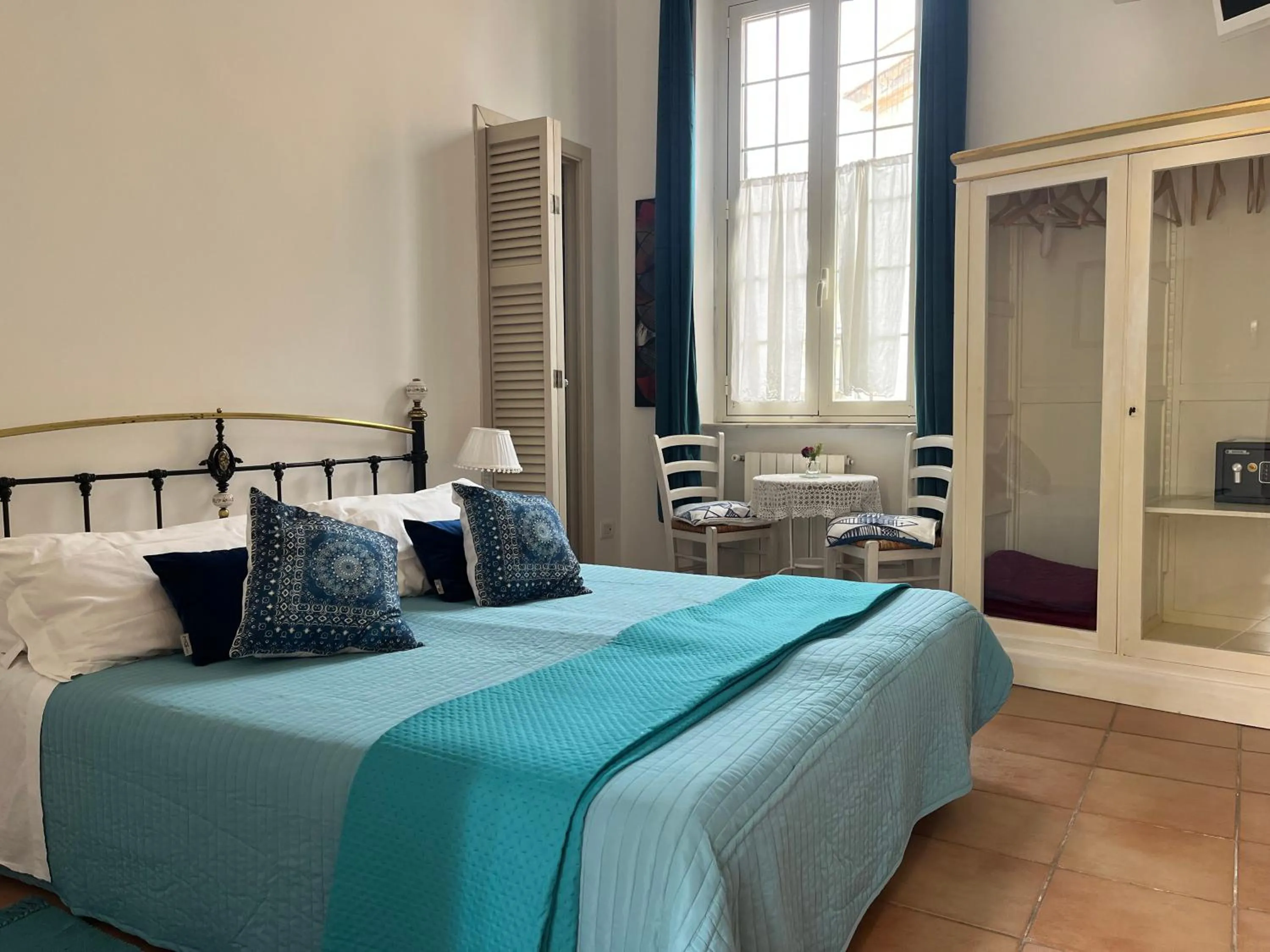 Bedroom, Bed in Barocchetto Romano