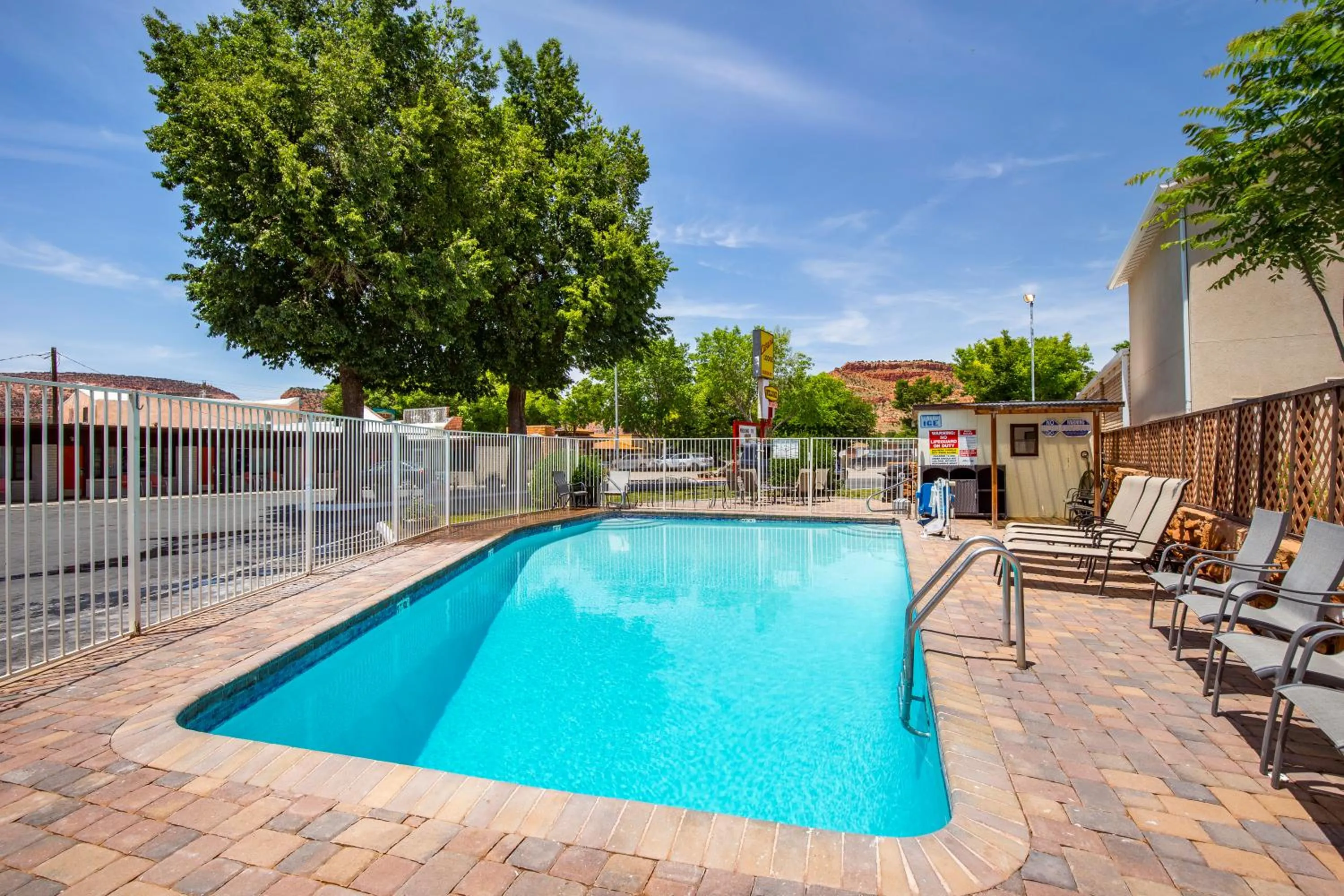 Swimming pool in Aikens Lodge