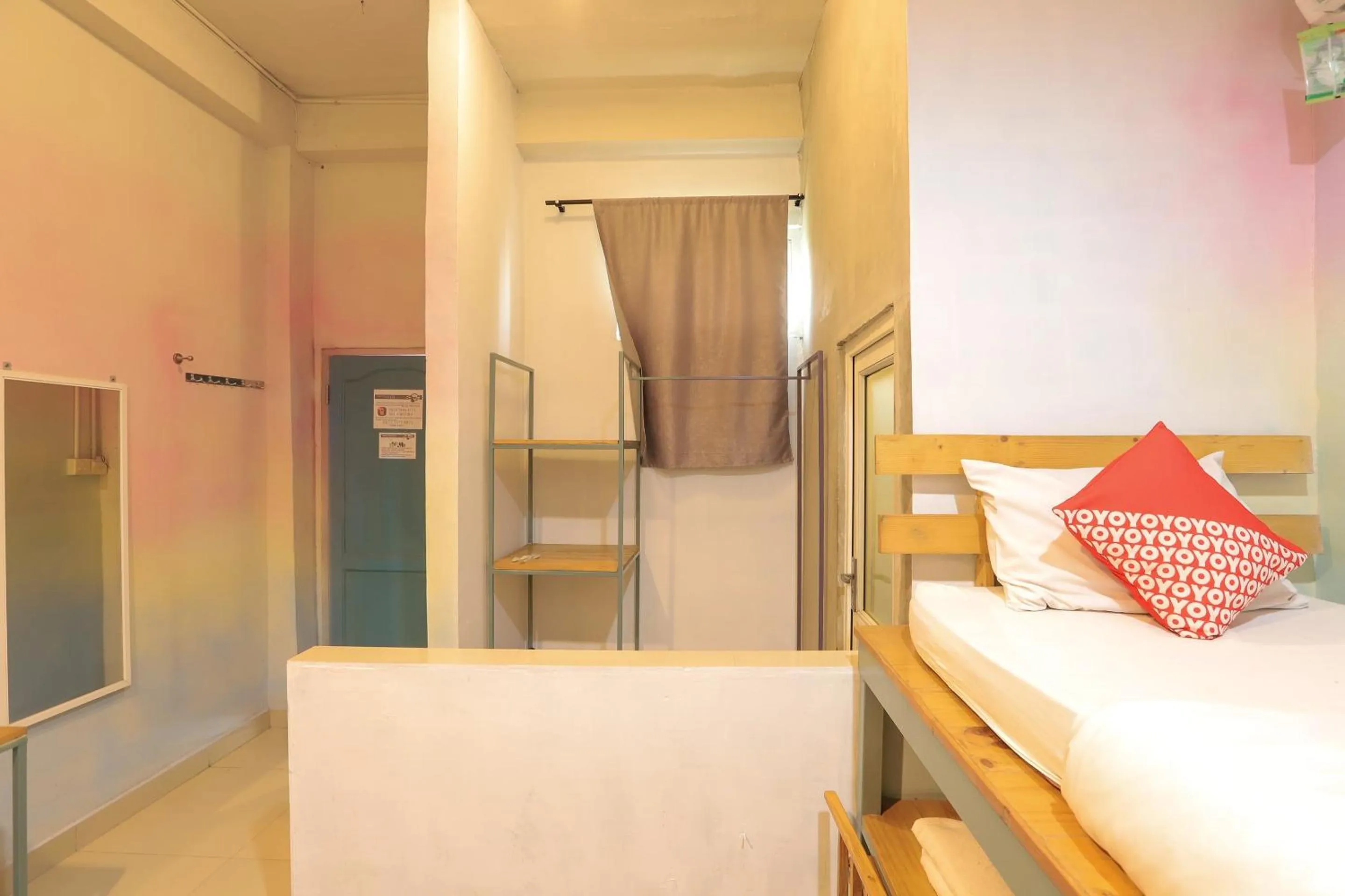 Bedroom, Bed in Hotel O Tokidoki X Ah123 Residence