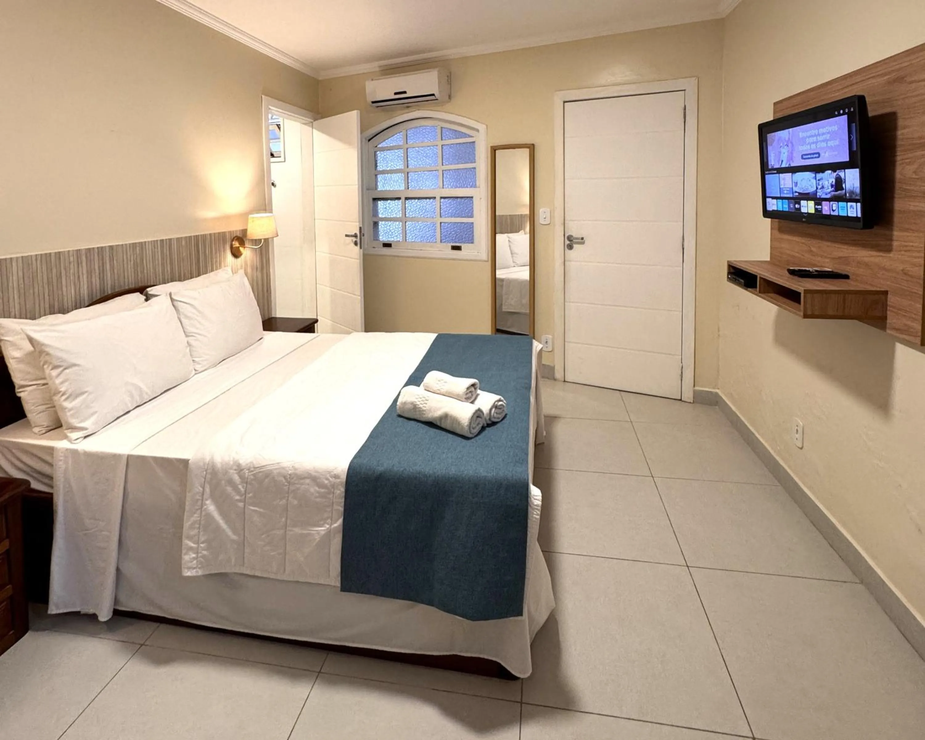 TV and multimedia, Bed in Pousada Porto Praia