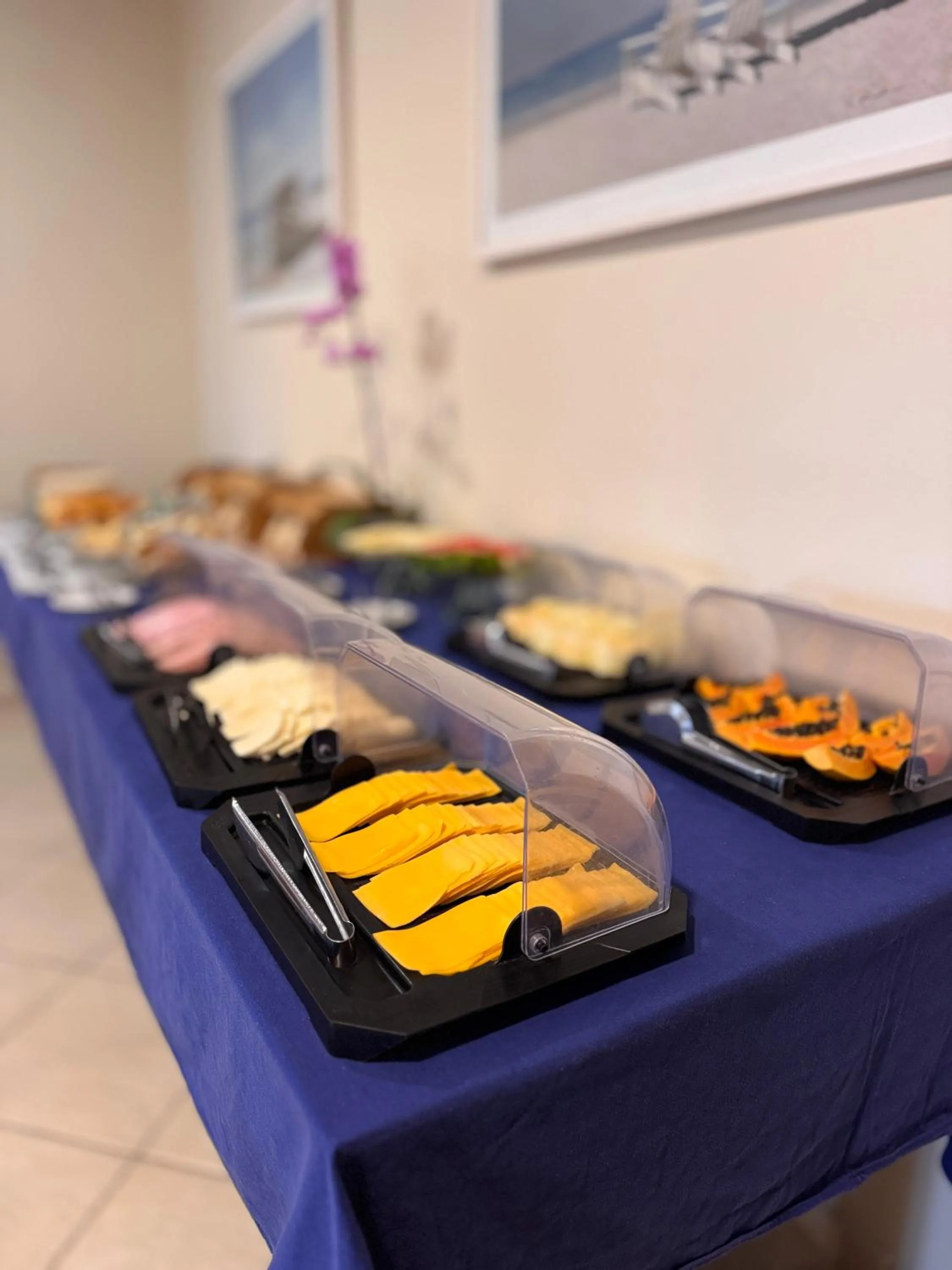 Buffet breakfast in Pousada Porto Praia