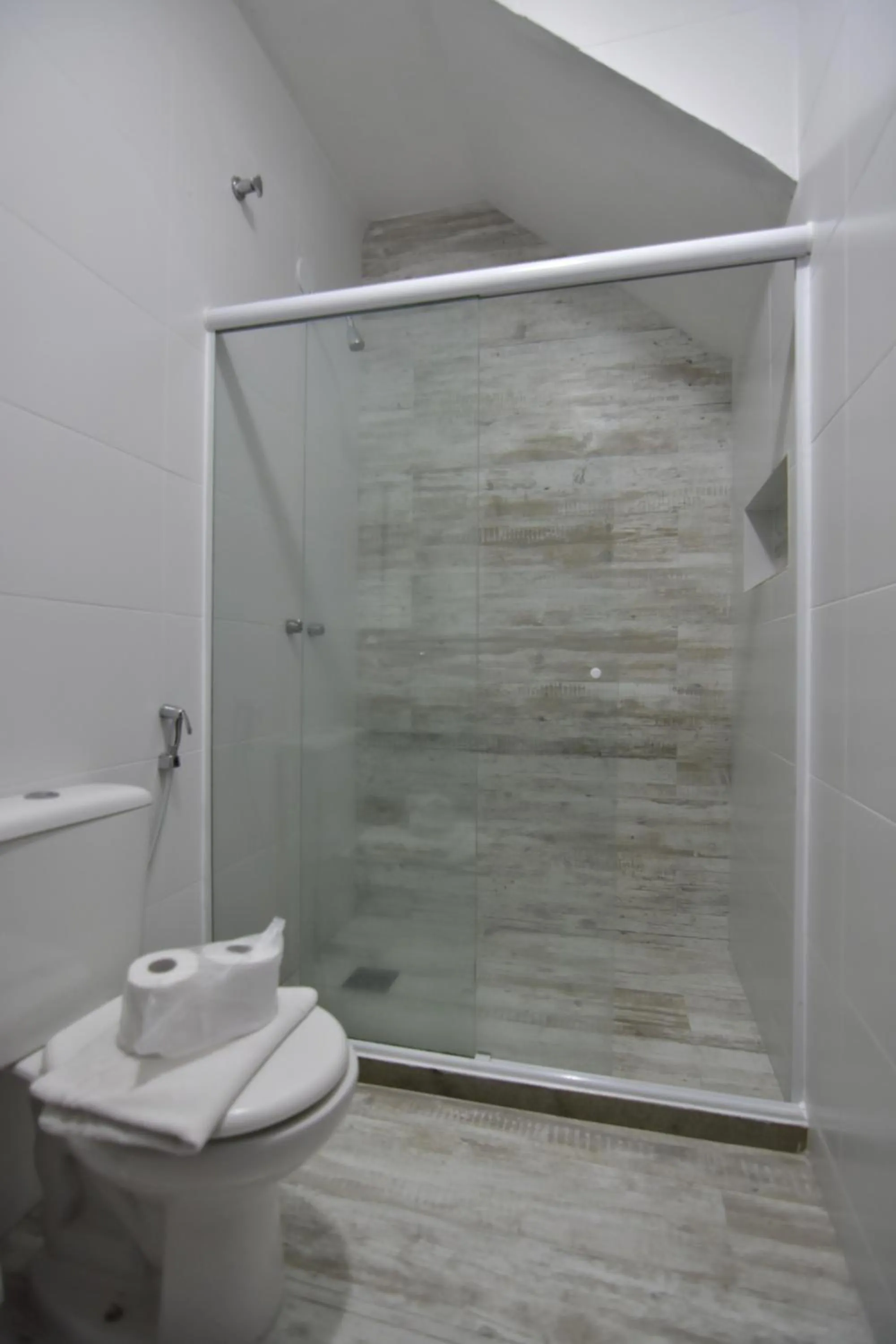 Shower in Pousada Porto Praia