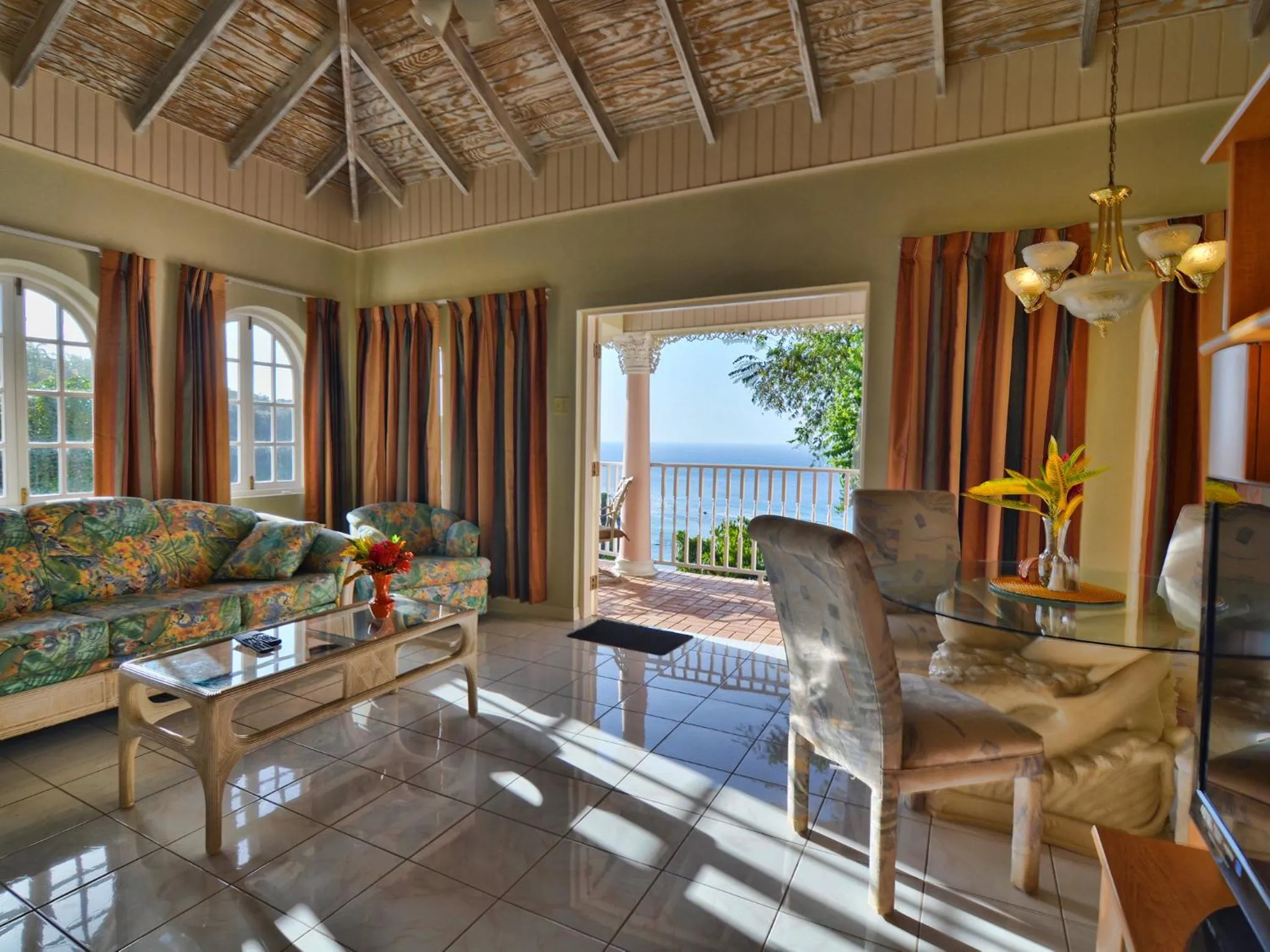 Living room in Tropical Lagoon Resort
