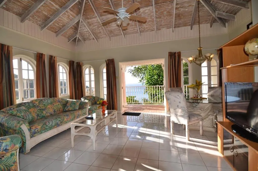 Tropical Lagoon Resort