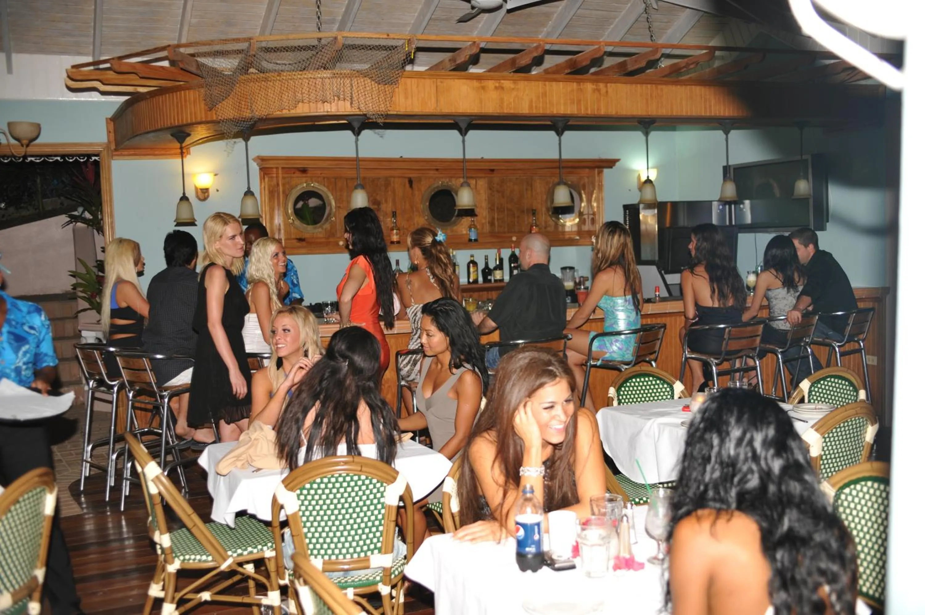 Nightclub / DJ in Tropical Lagoon Resort