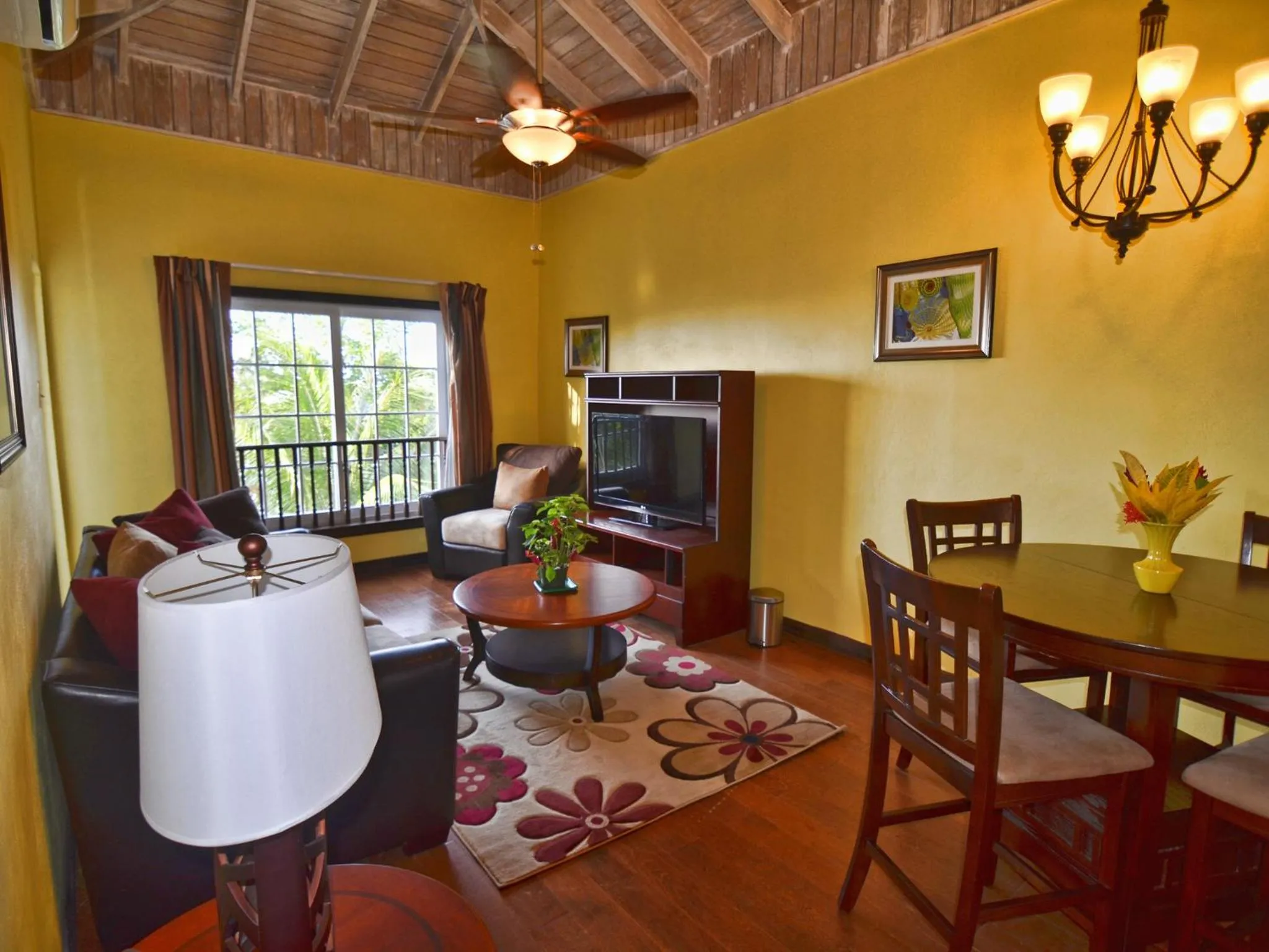 Living room in Tropical Lagoon Resort