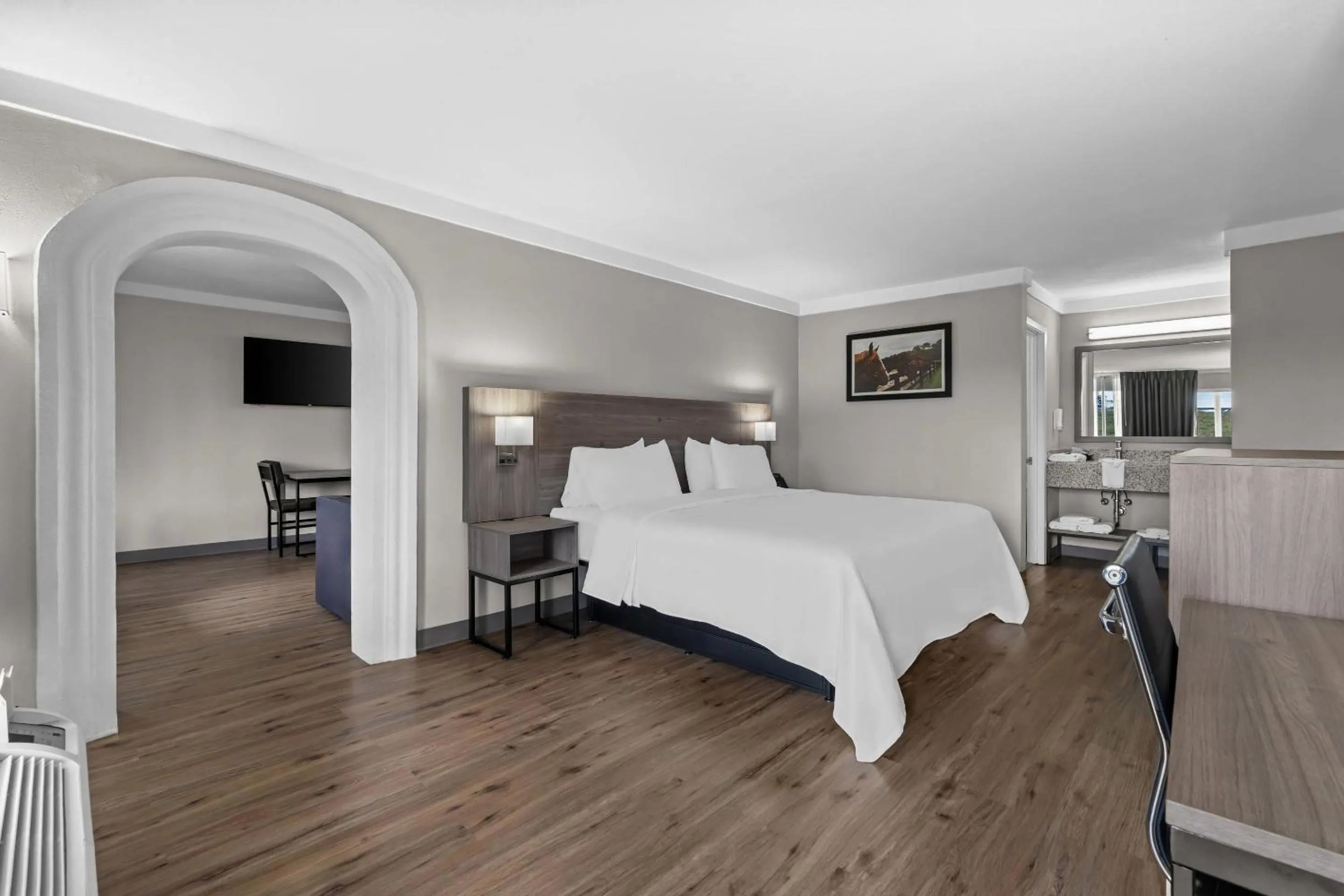 Bedroom, Bed in Quality Inn & Suites Ocala I-75