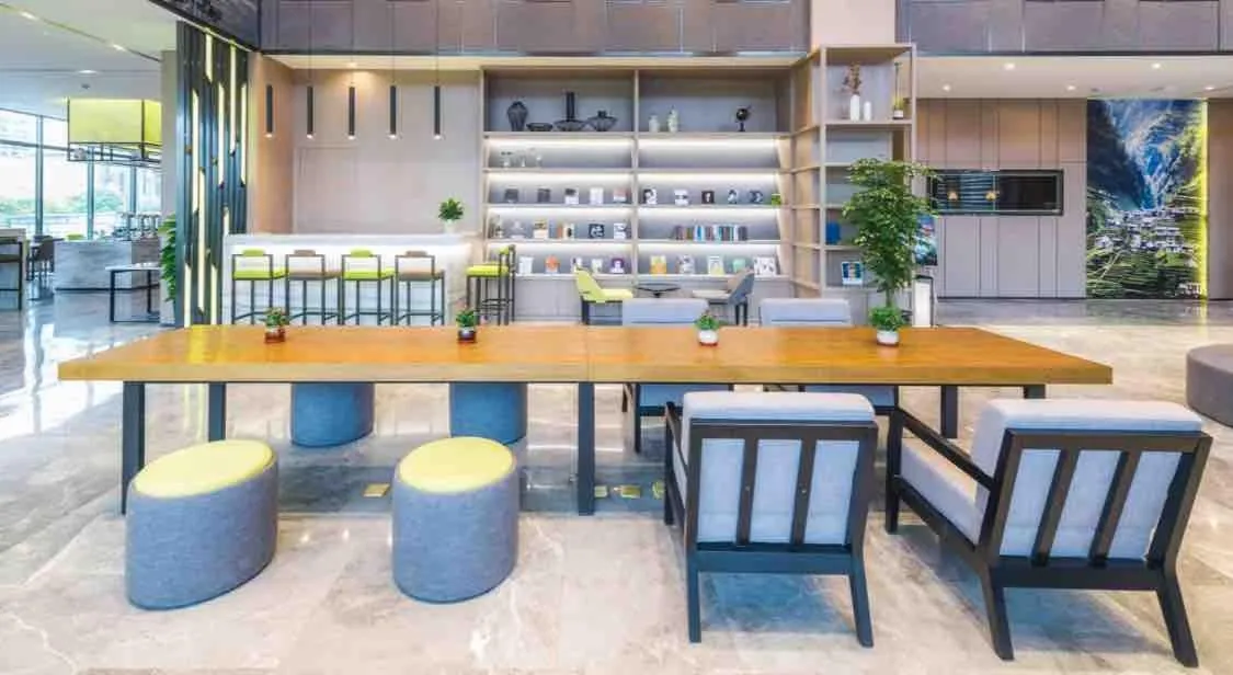 Atour Hotel (Shanghai International Tourism and Resorts Zone XiuYan Road)