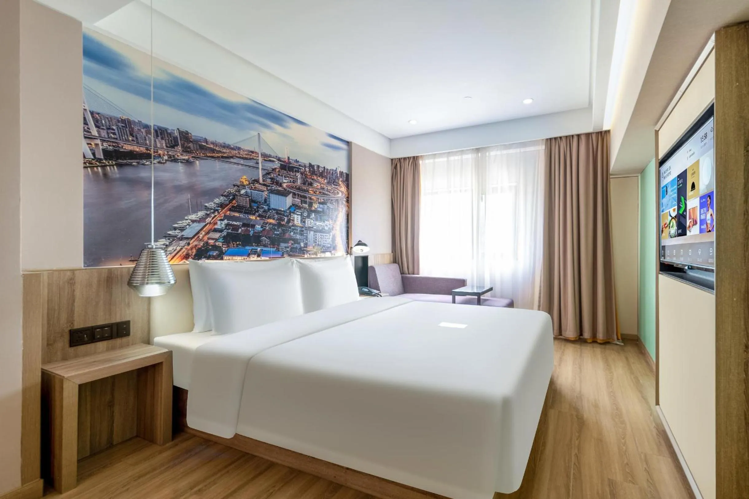 Atour Hotel (Shanghai International Tourism and Resorts Zone XiuYan Road)