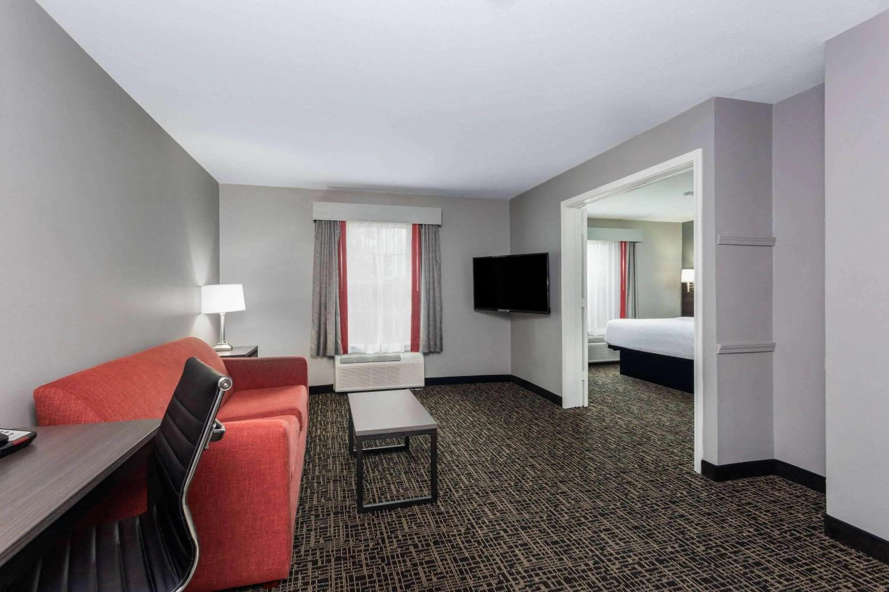 Bed in Ramada by Wyndham Sellersburg/Louisville North