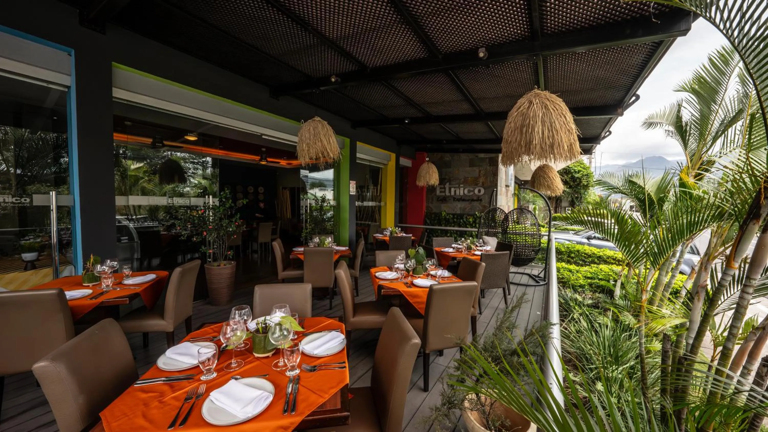 Restaurant/places to eat in Rincon del Valle Hotel & Suites