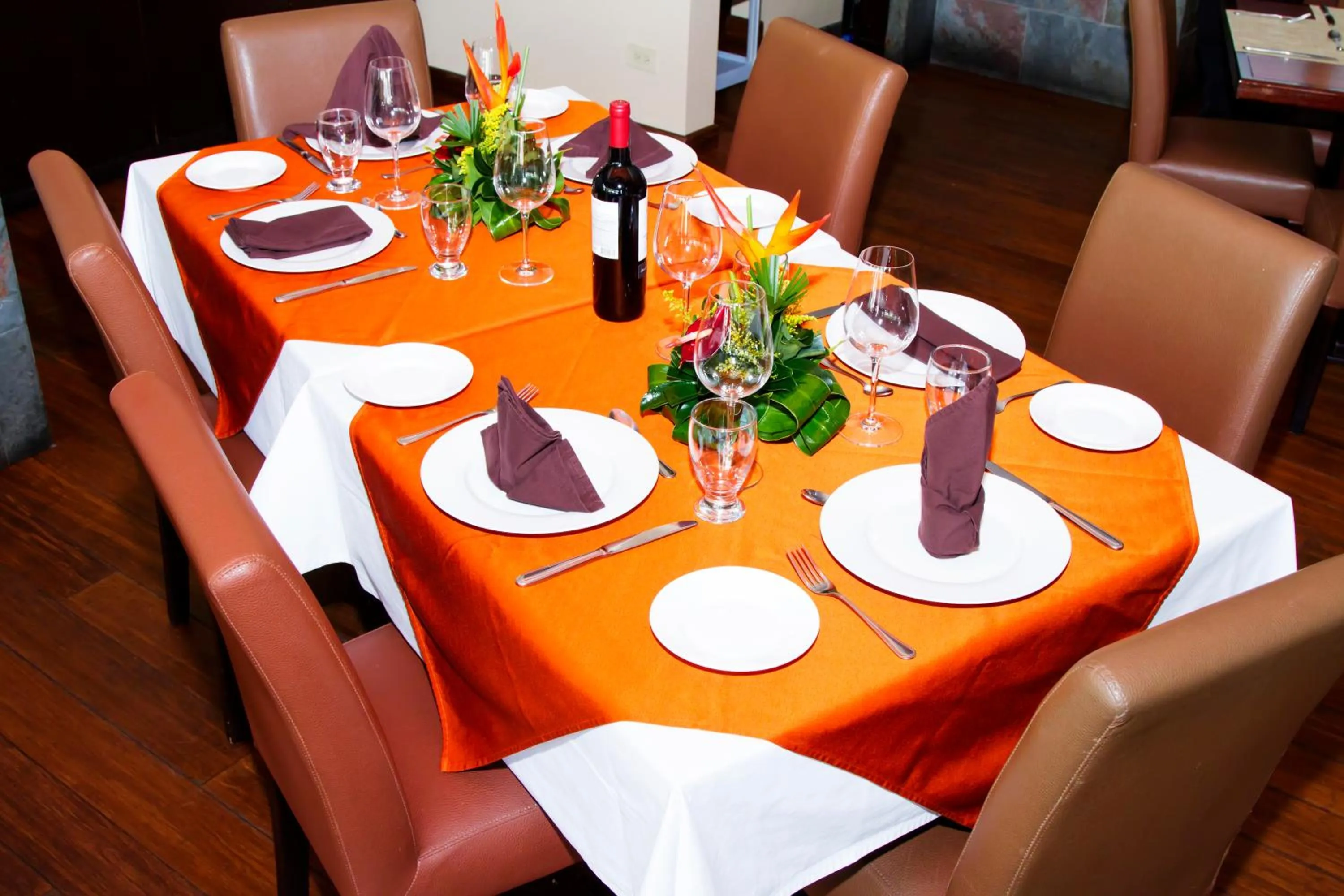 Restaurant/places to eat in Rincon del Valle Hotel & Suites