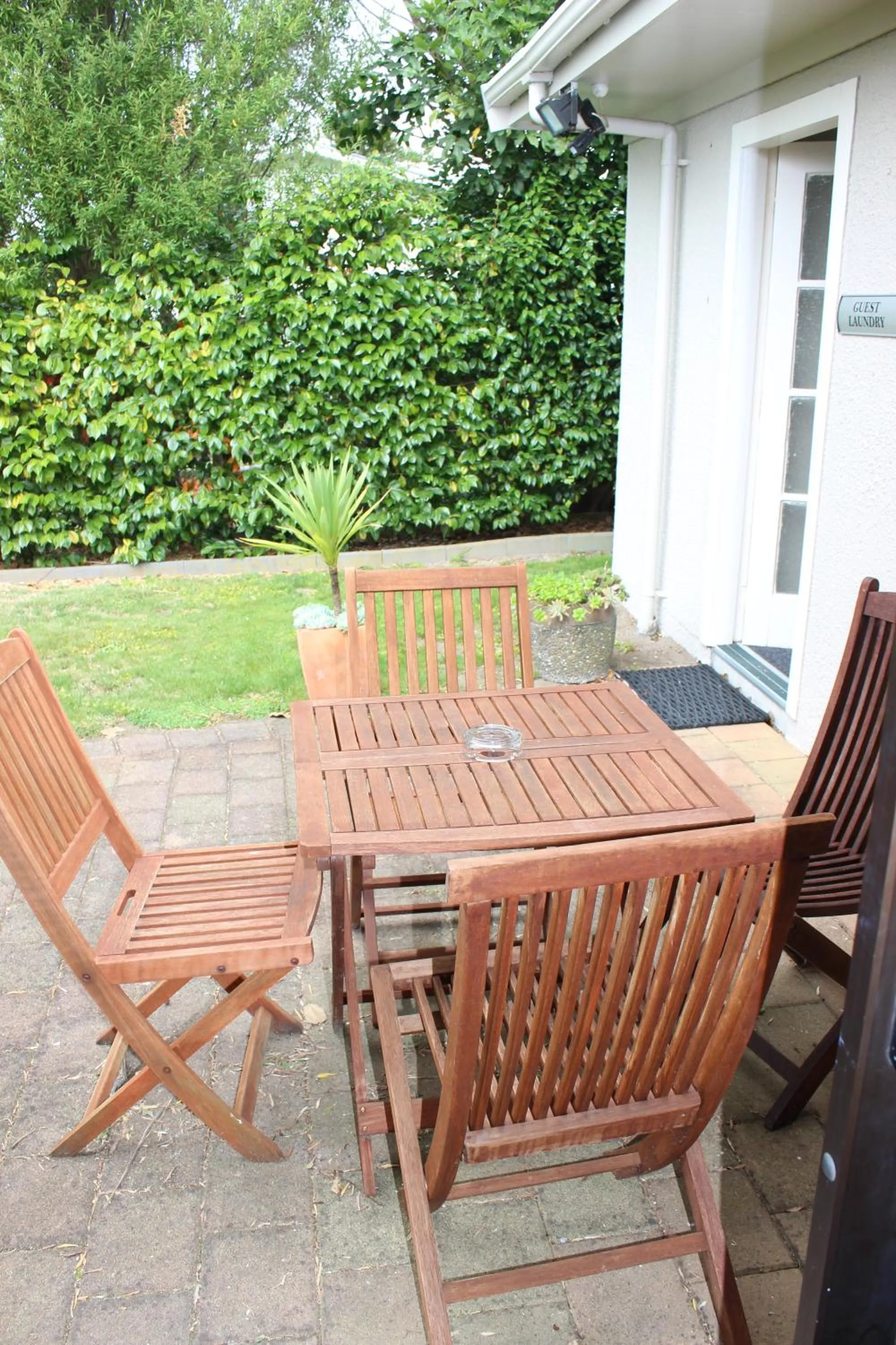 Patio in Quality Inn Acapulco Taupo