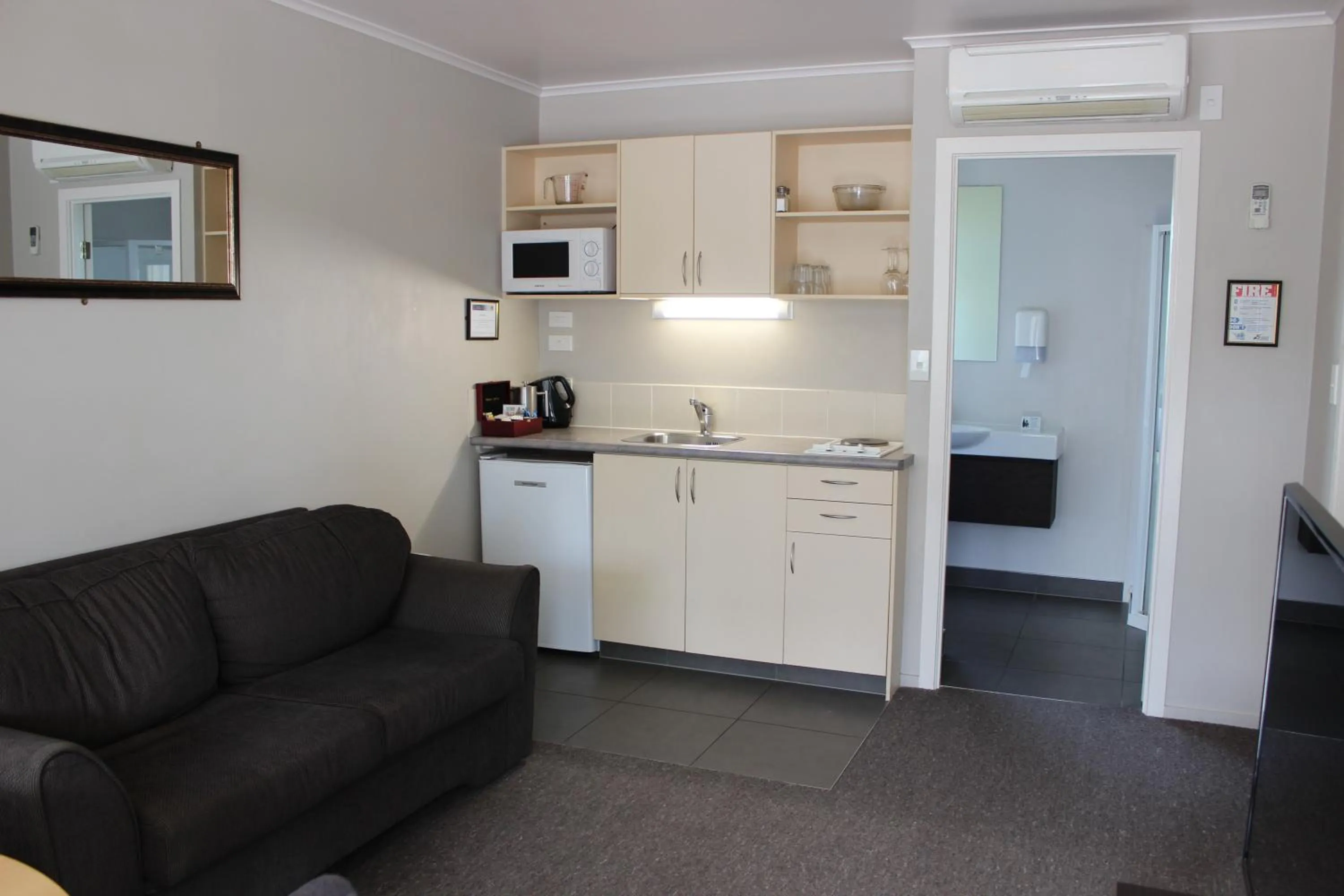 Kitchen or kitchenette in Quality Inn Acapulco Taupo