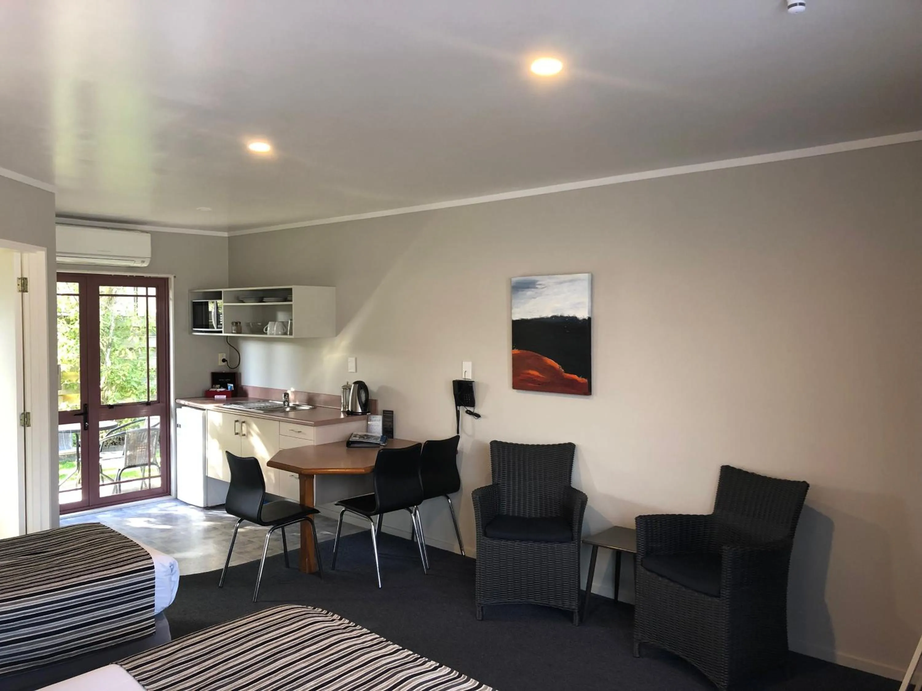 Kitchen or kitchenette in Quality Inn Acapulco Taupo