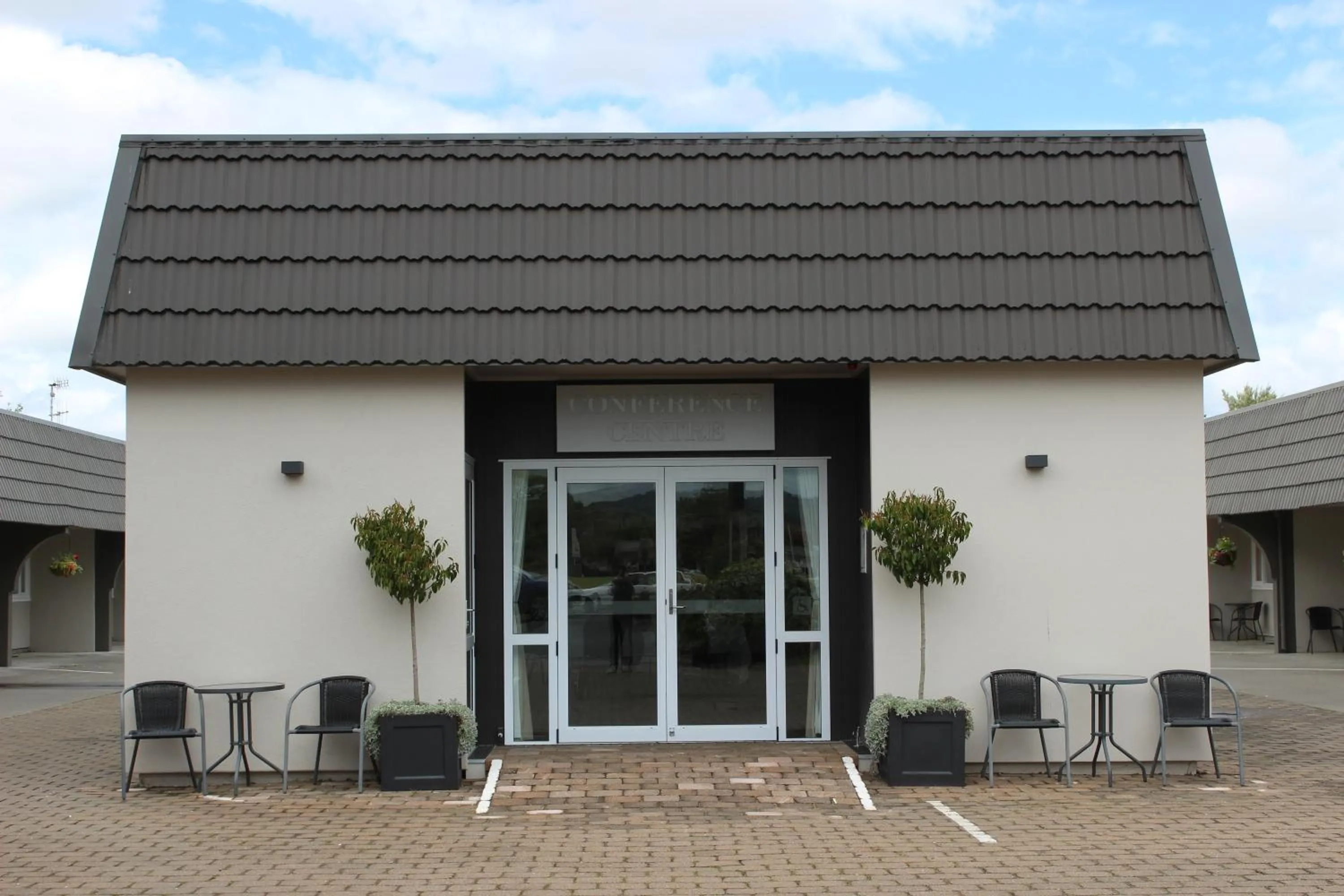 Property building in Quality Inn Acapulco Taupo