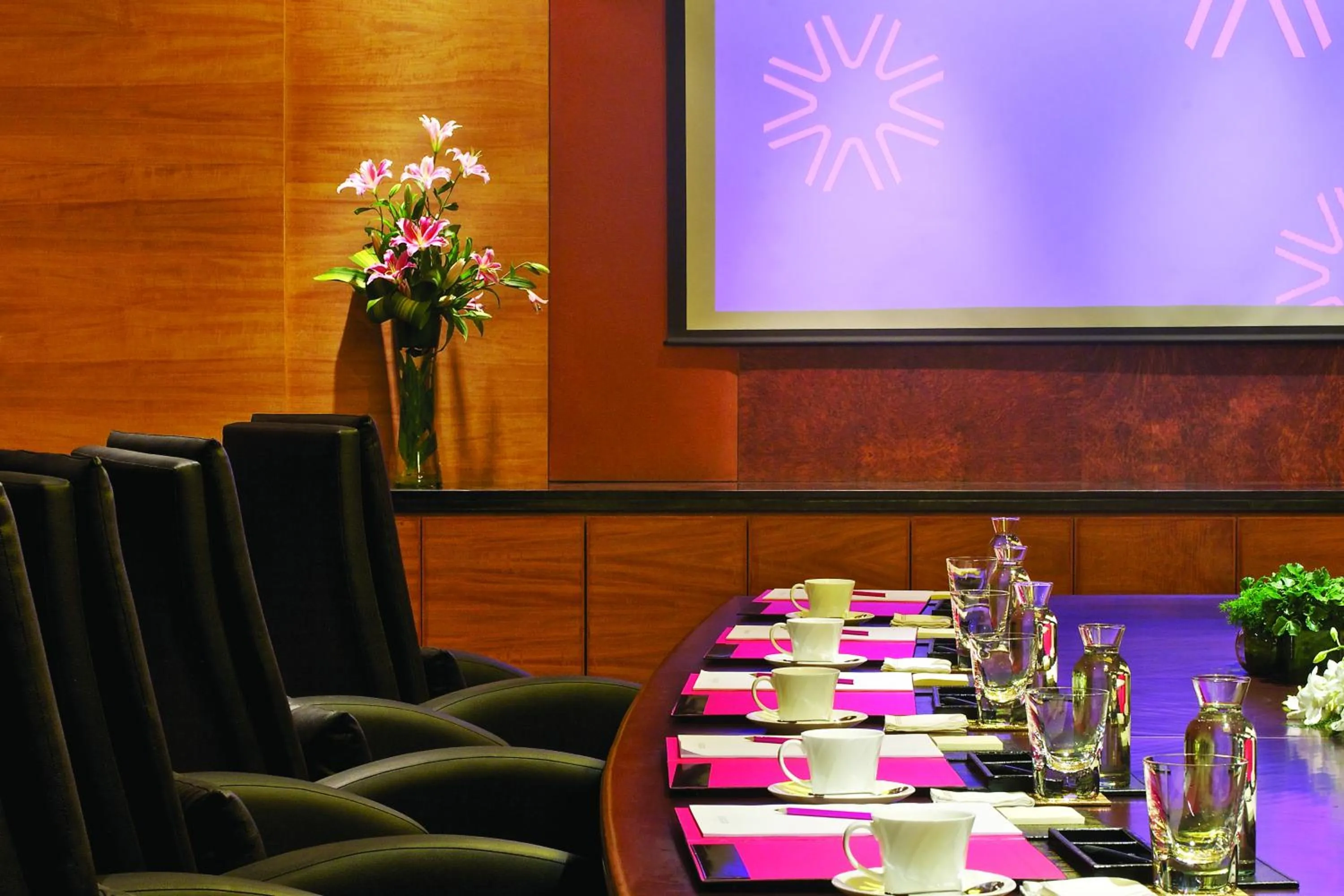 Business facilities in Vivanta Hyderabad, Begumpet